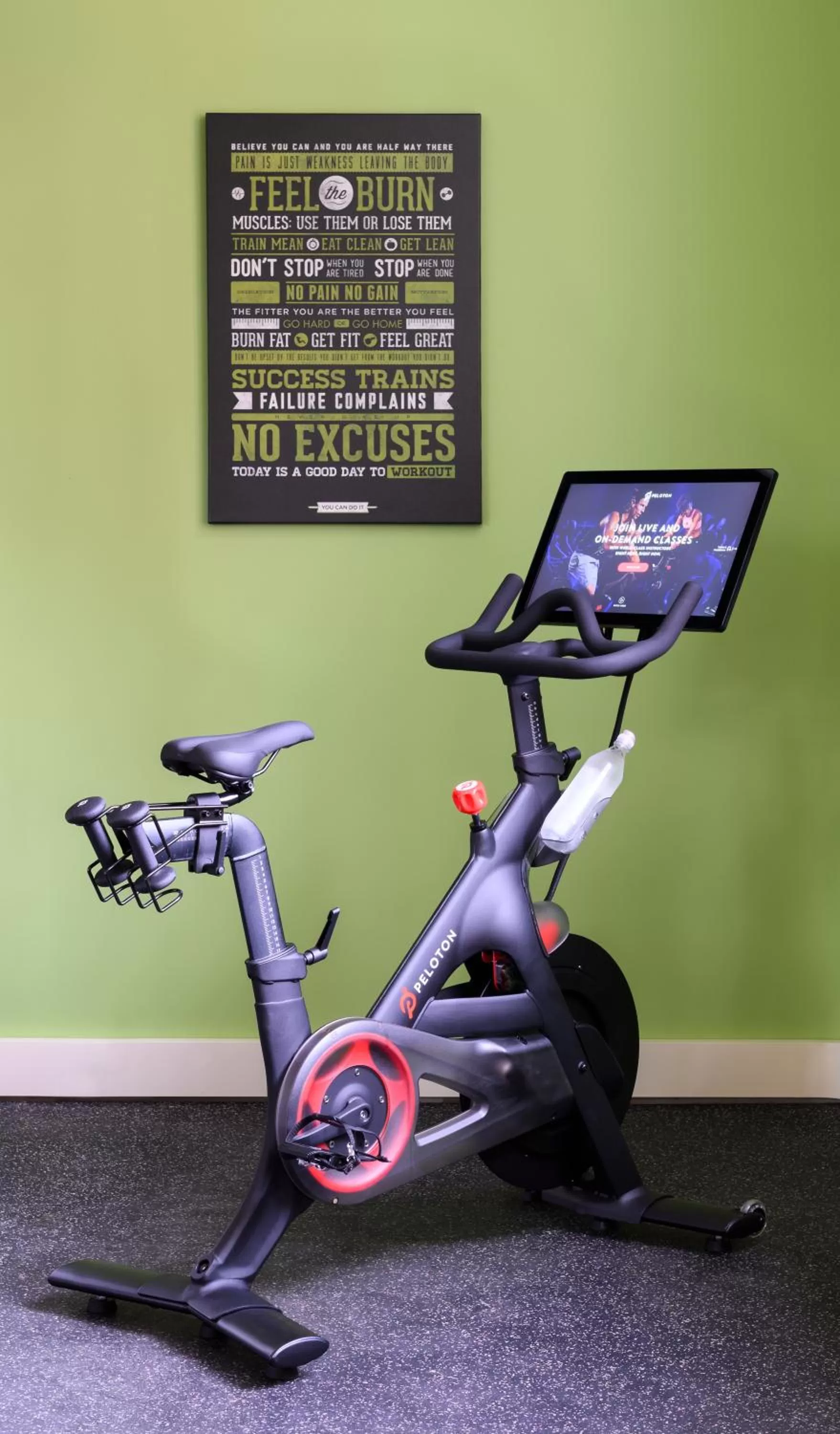 Fitness centre/facilities in Inns of Aurora Resort & Spa