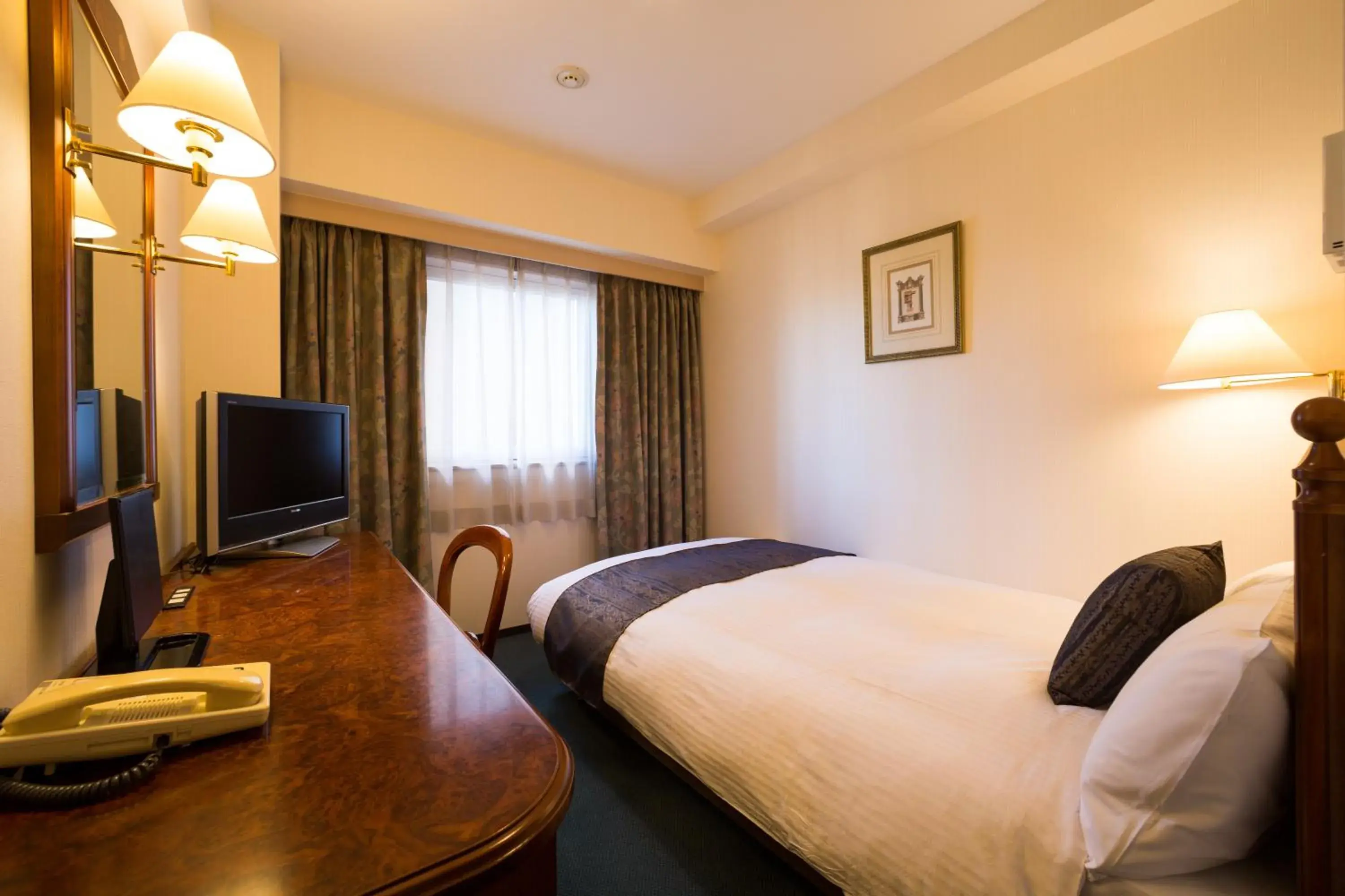 Standard Double Room - Smoking in Dukes Hotel Hakata Standard Double Room - Smoking in Dukes Hotel Hakata