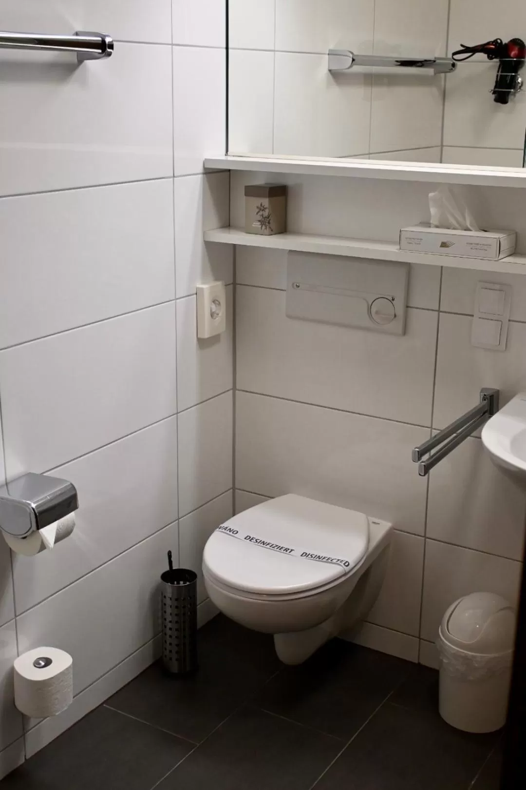 Bathroom in Hotel Am Rupertuspark