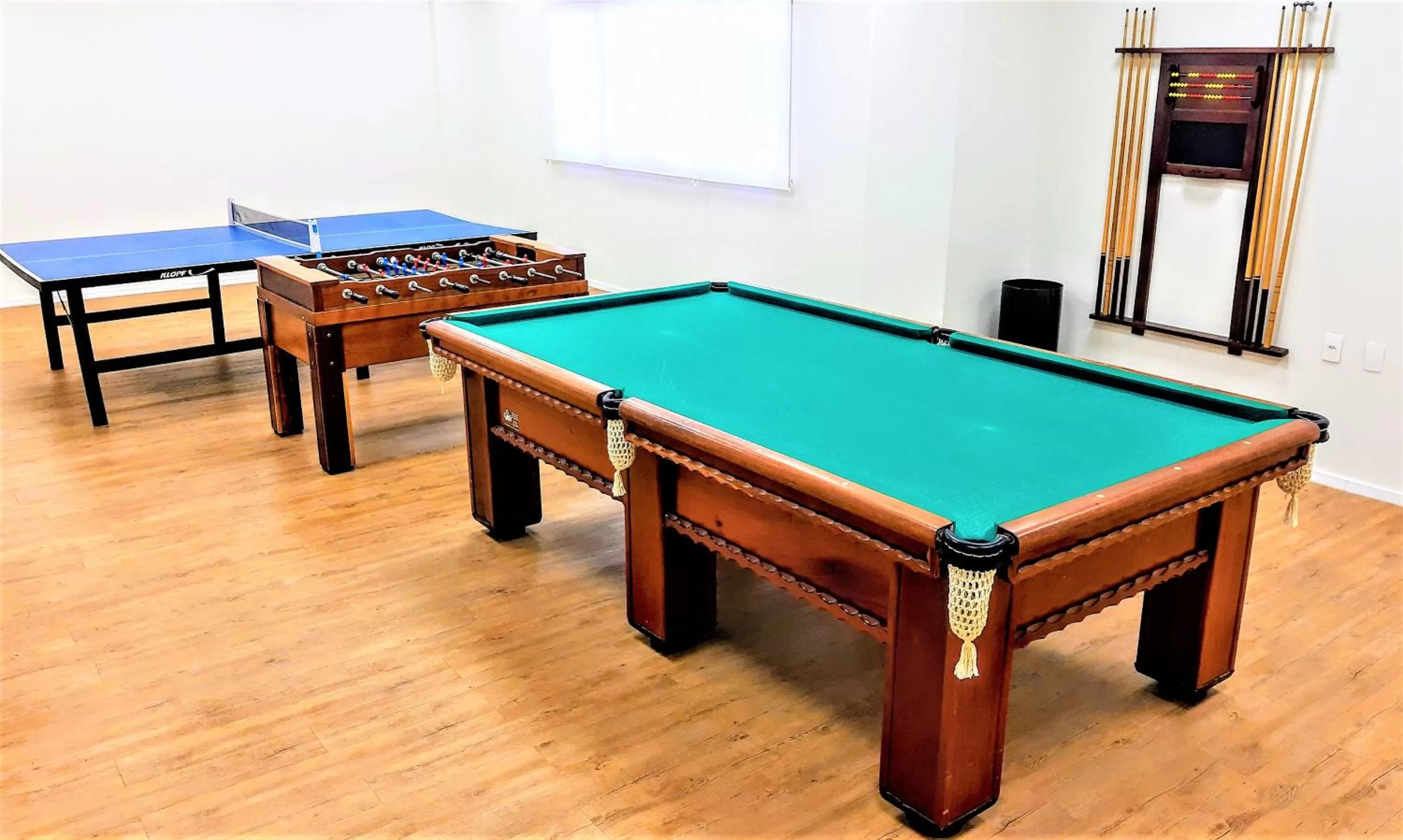 Billiards in Cardum Hotel