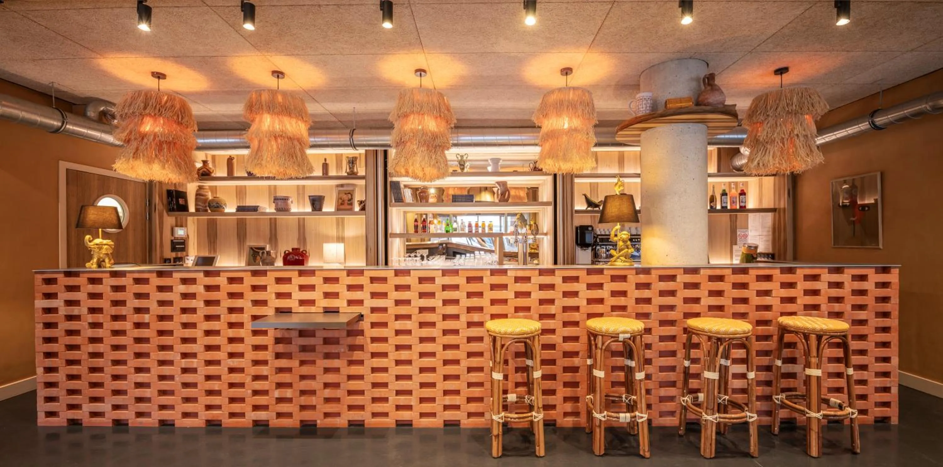 Lounge or bar in Kopster Hotel Paris Porte de Versailles