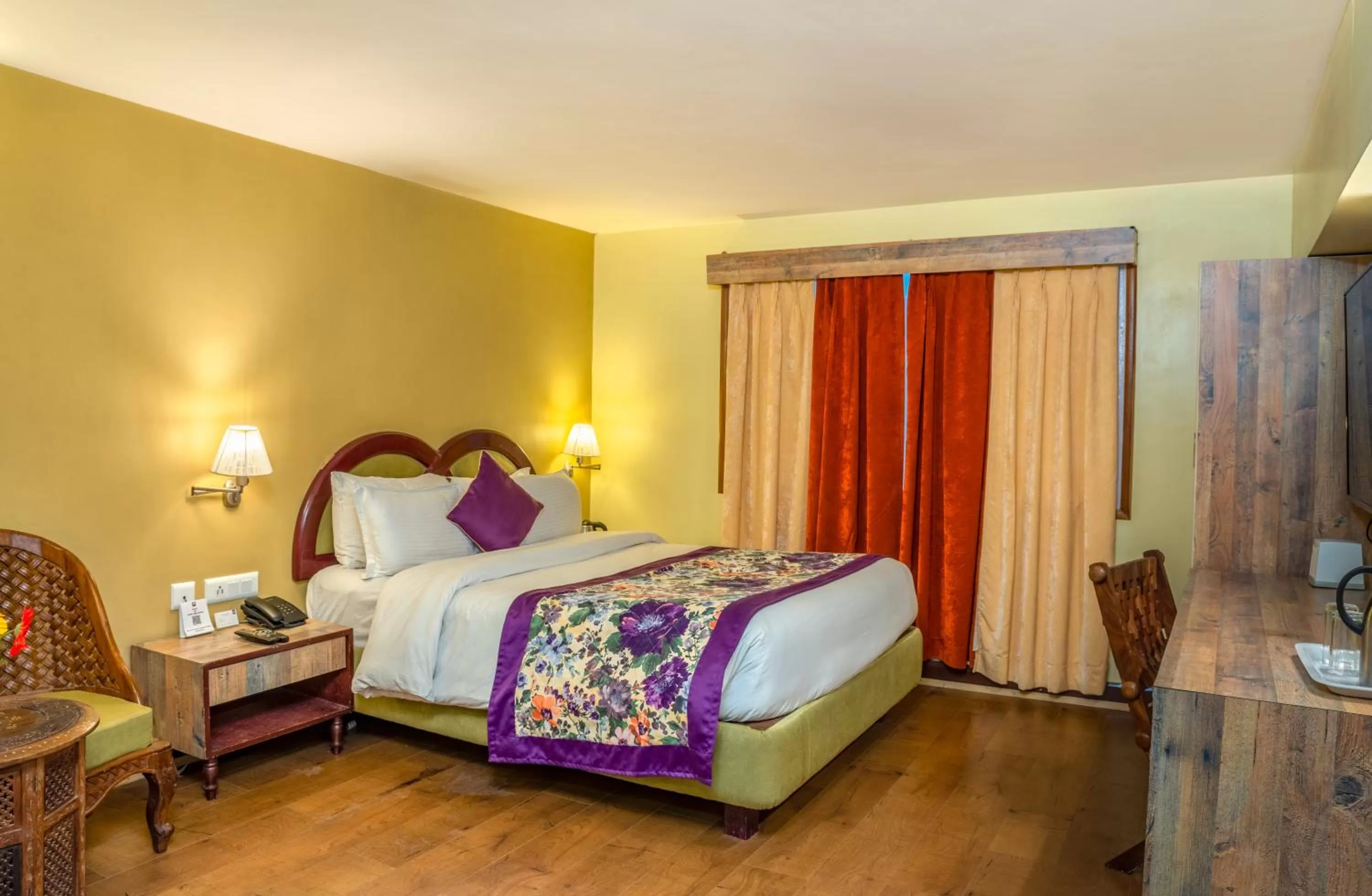 Bed in Mount Conifer Suites & Spa