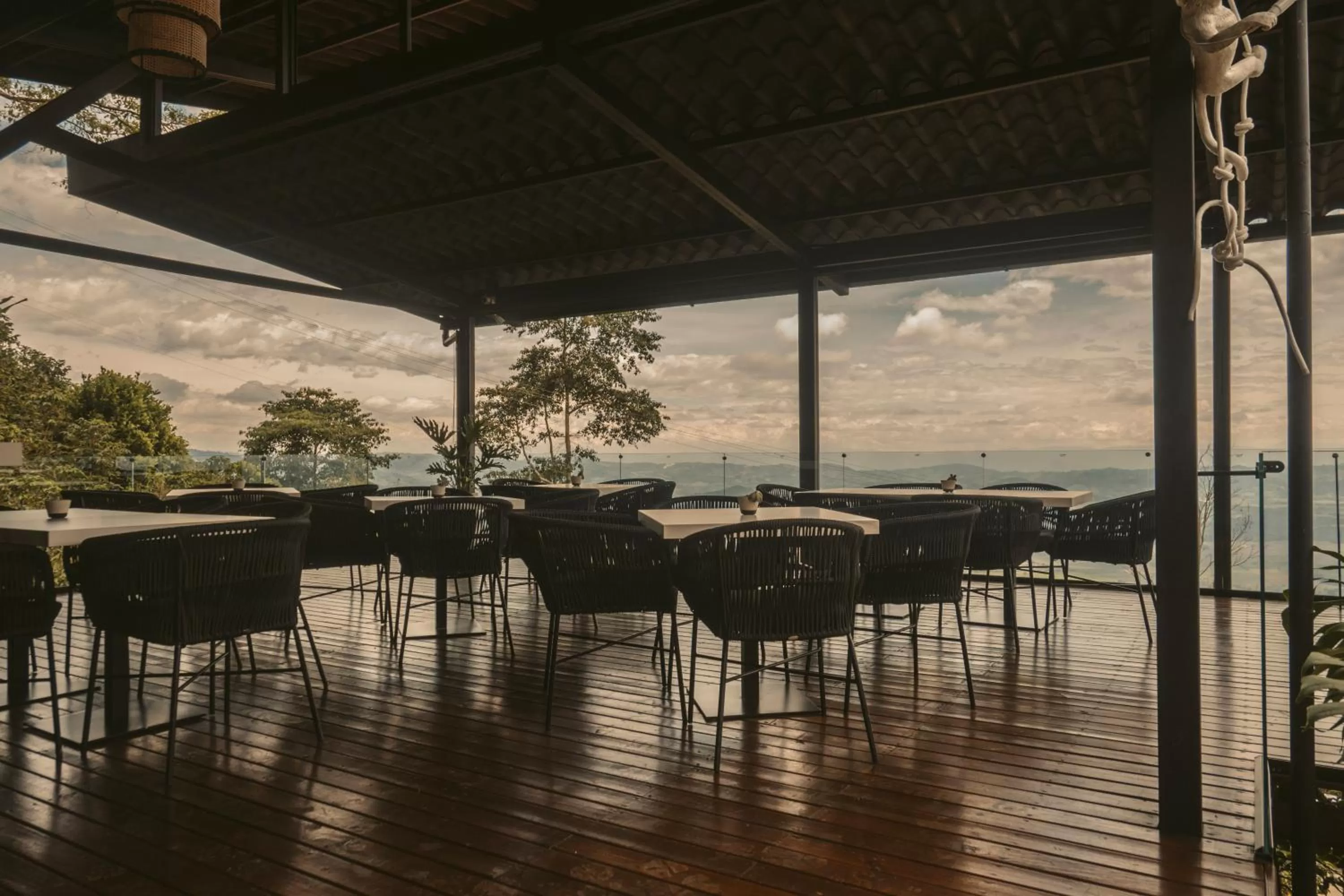 Restaurant/Places to Eat in La Cima Eco Hotel