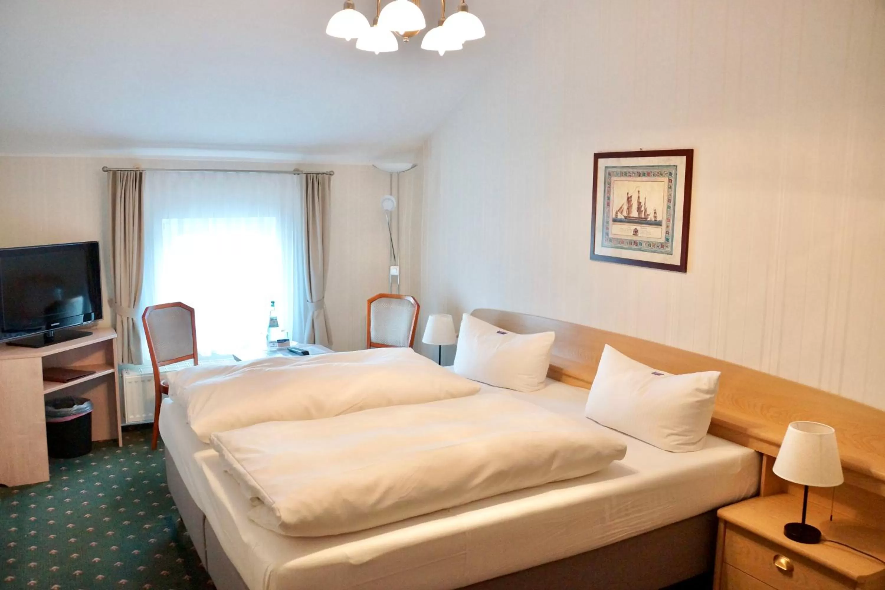 Photo of the whole room, Bed in Hotel Meereswelle - Anno 1875