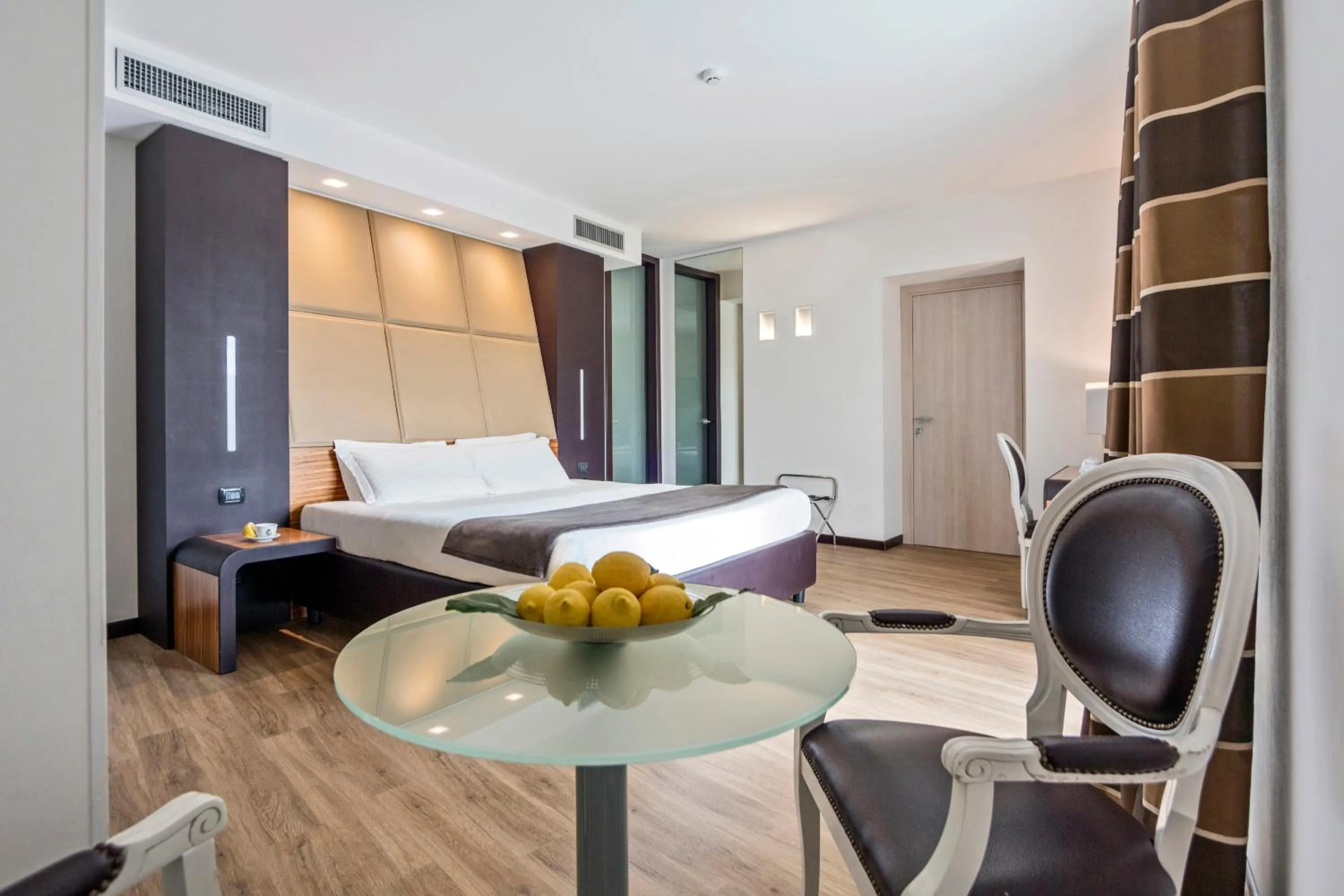 Bedroom, Bed in San Giorgio Palace Hotel Ragusa Ibla