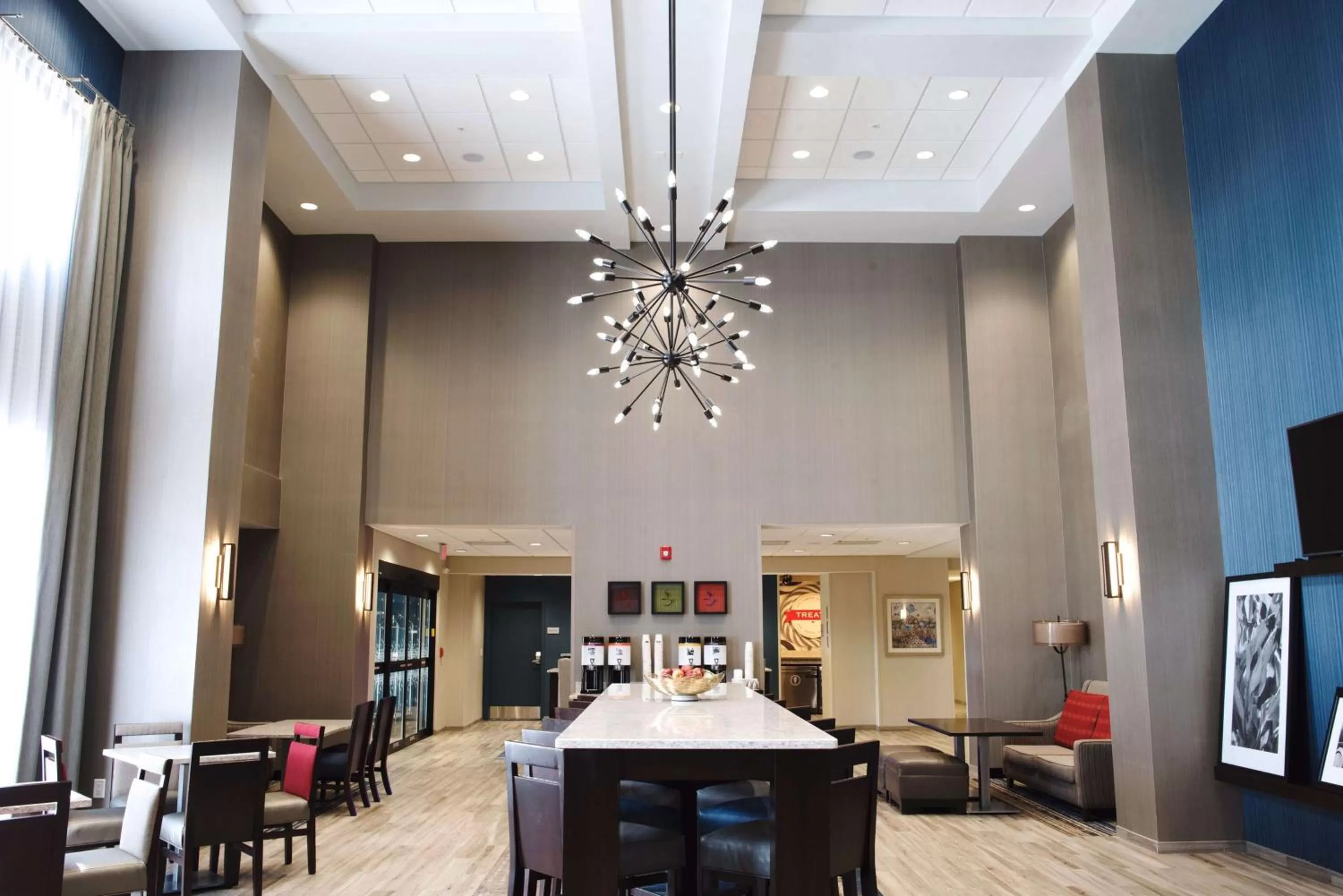 Lobby or reception in Hampton Inn & Suites Des Moines/Urbandale Ia