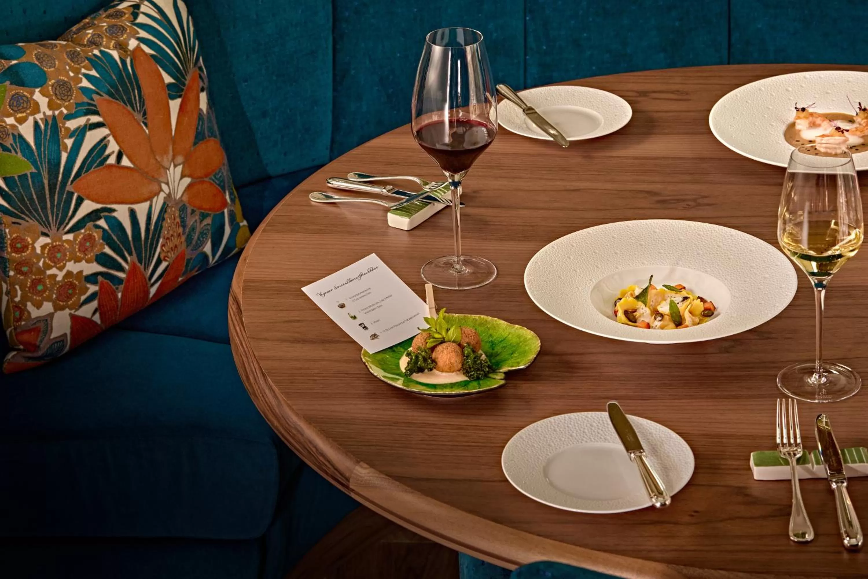 Restaurant/places to eat in Victoria Jungfrau Grand Hotel & Spa