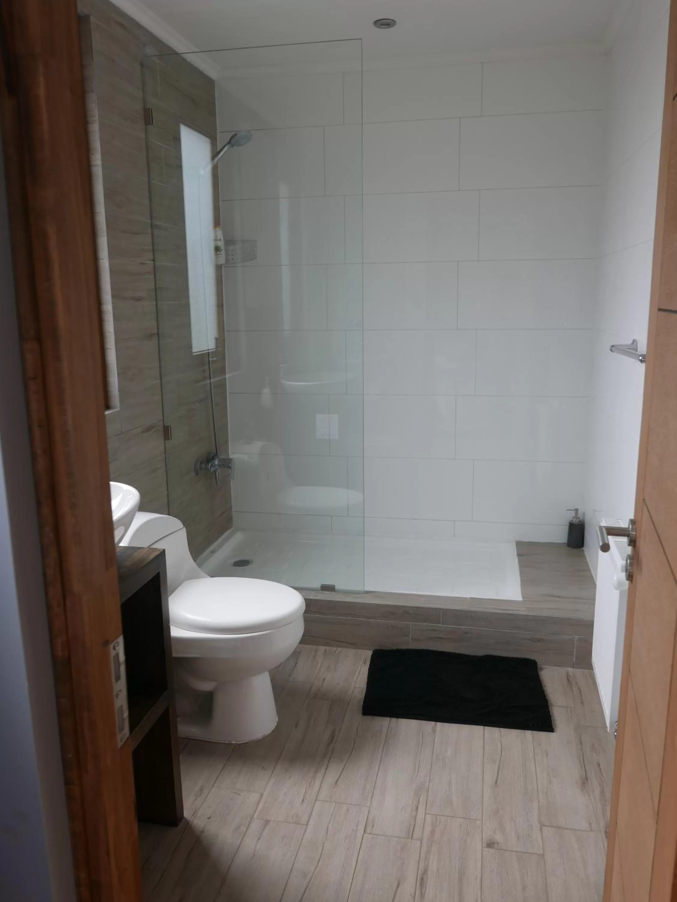 Bathroom in Callihue Lodge