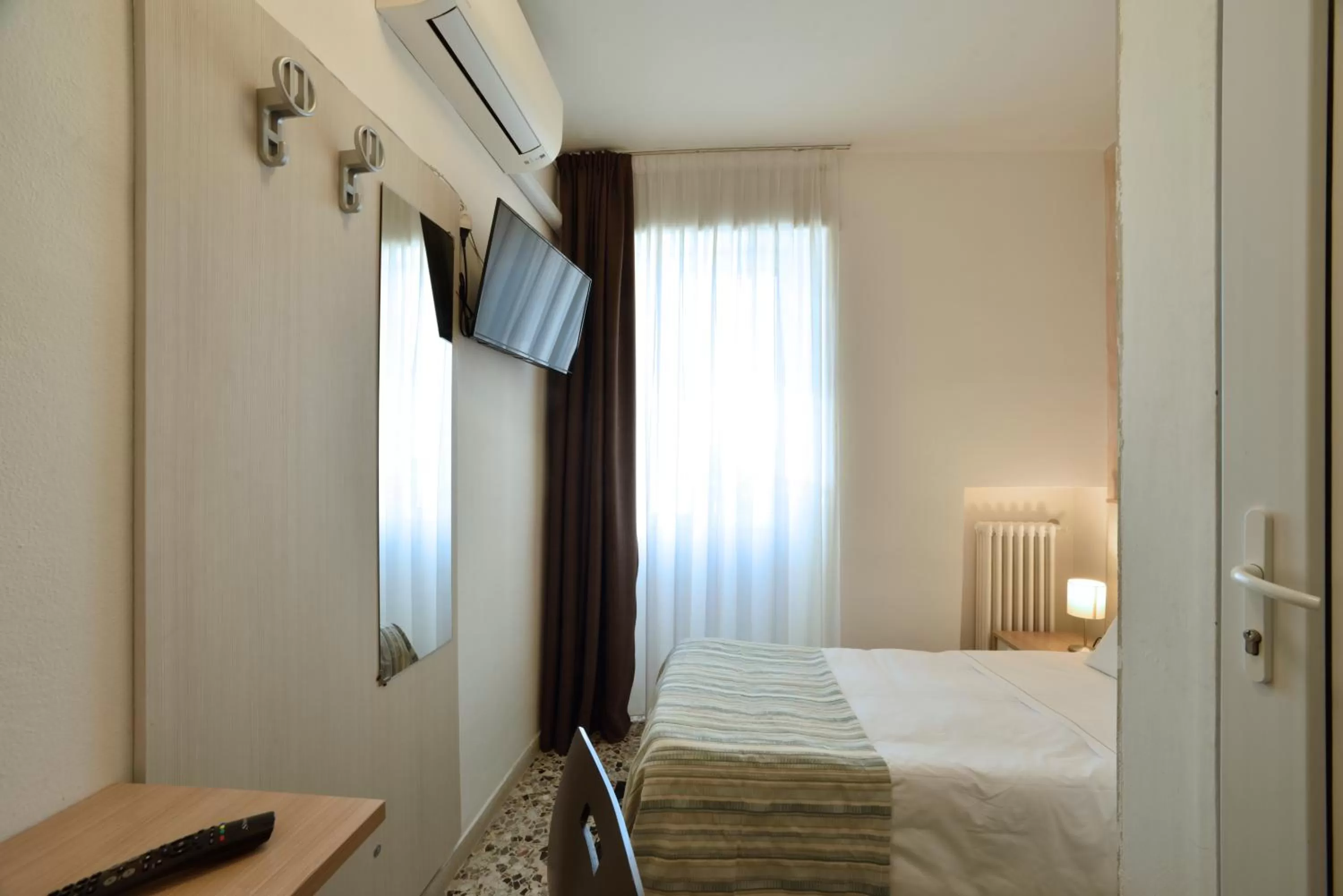 Bed in Hotel Ristorante La Marina Mhotelsgroup