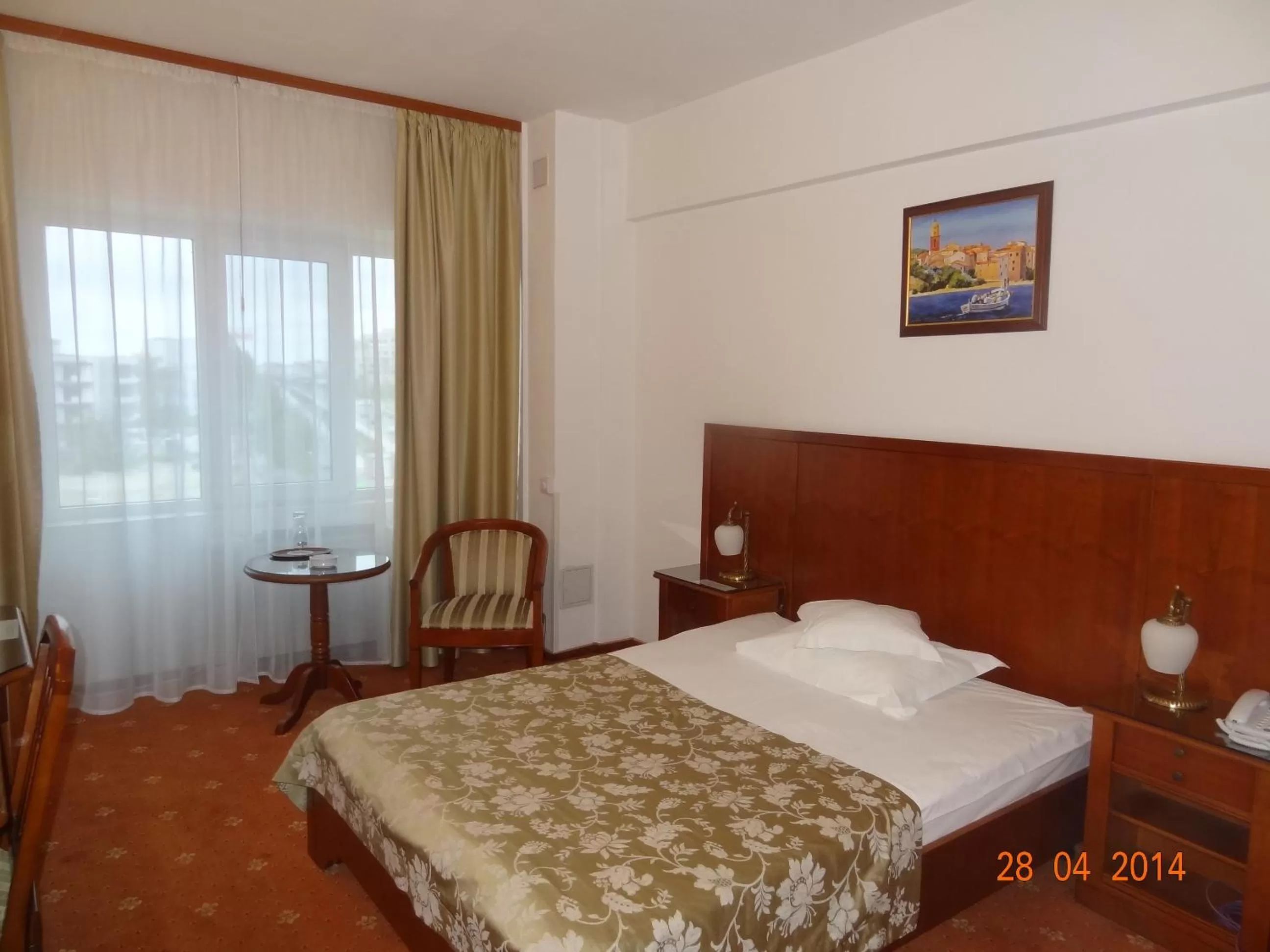 Photo of the whole room, Bed in Hotel Emma West