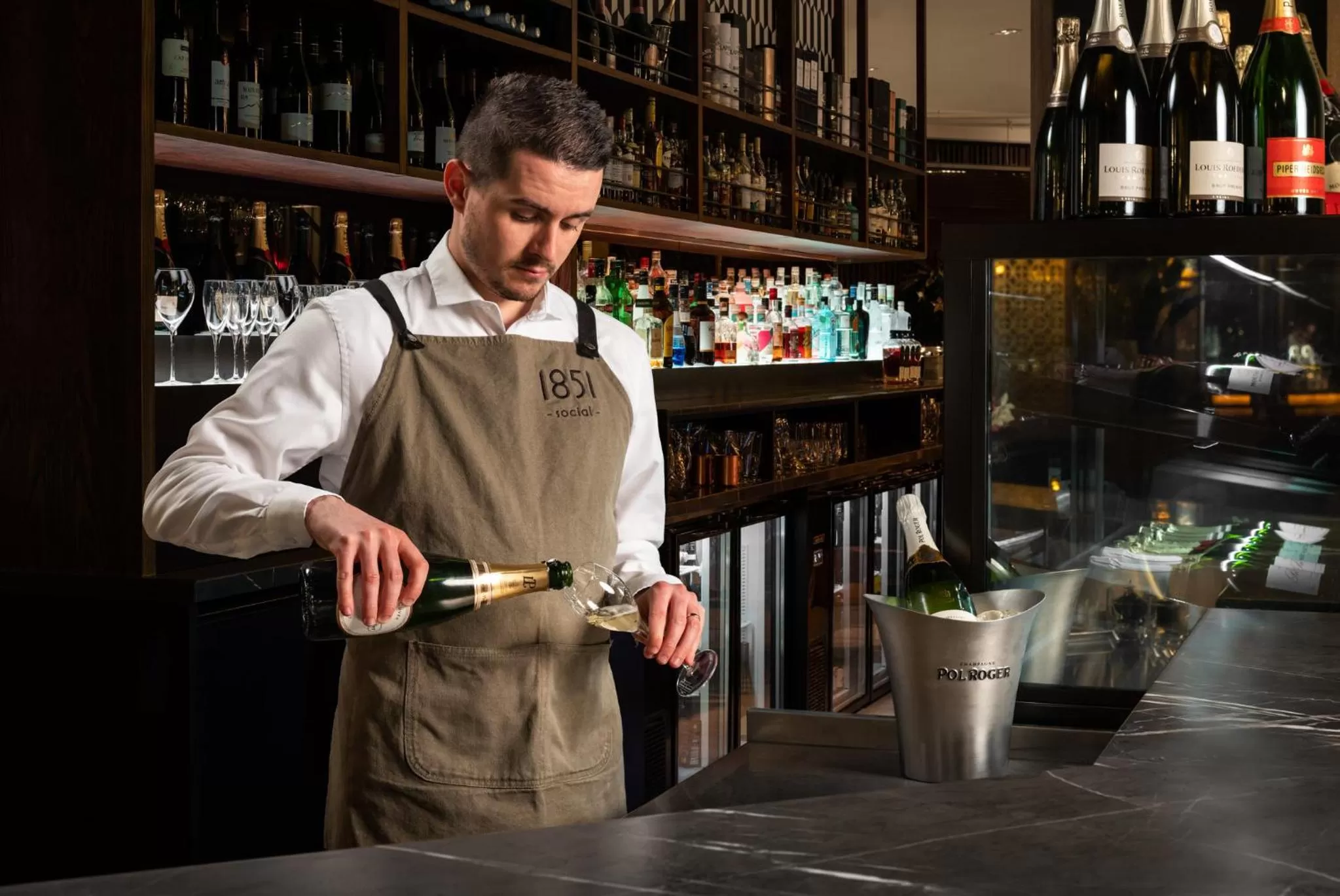 Lounge or bar in Crowne Plaza Christchurch by IHG