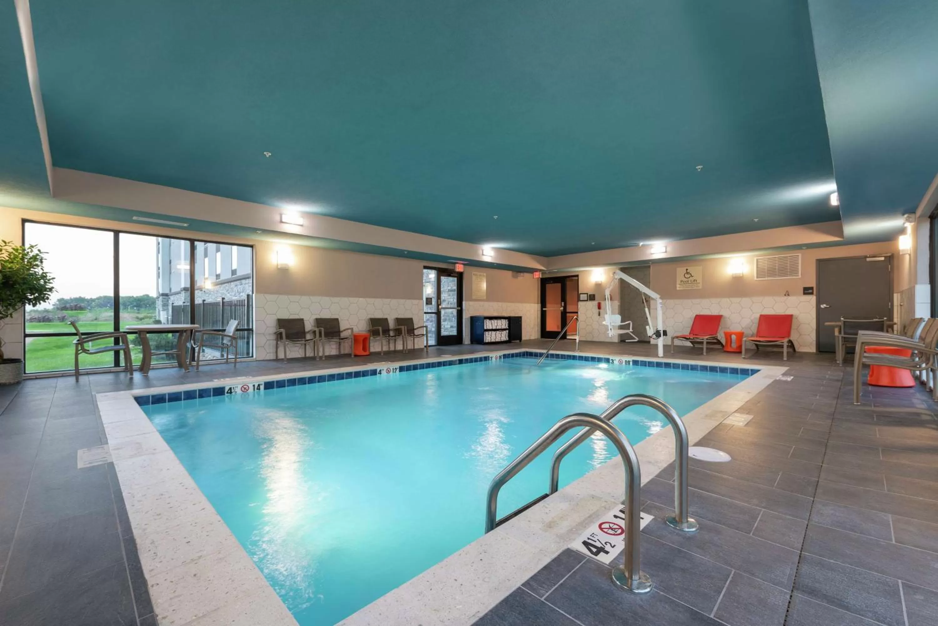 Pool view in Hampton Inn & Suites Xenia Dayton