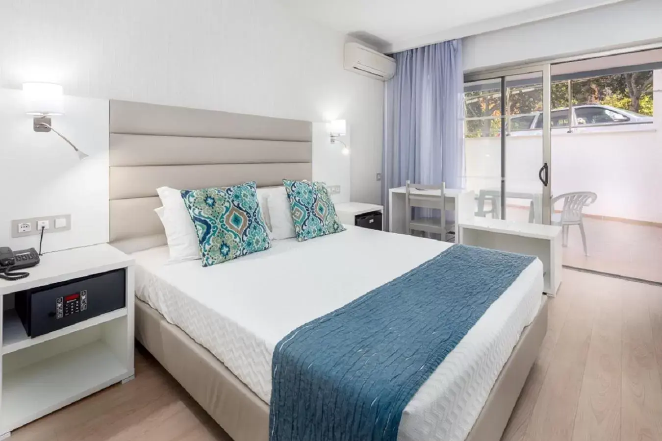 Double Room - Lower Floor in Carvi Beach Hotel Double Room - Lower Floor in Carvi Beach Hotel