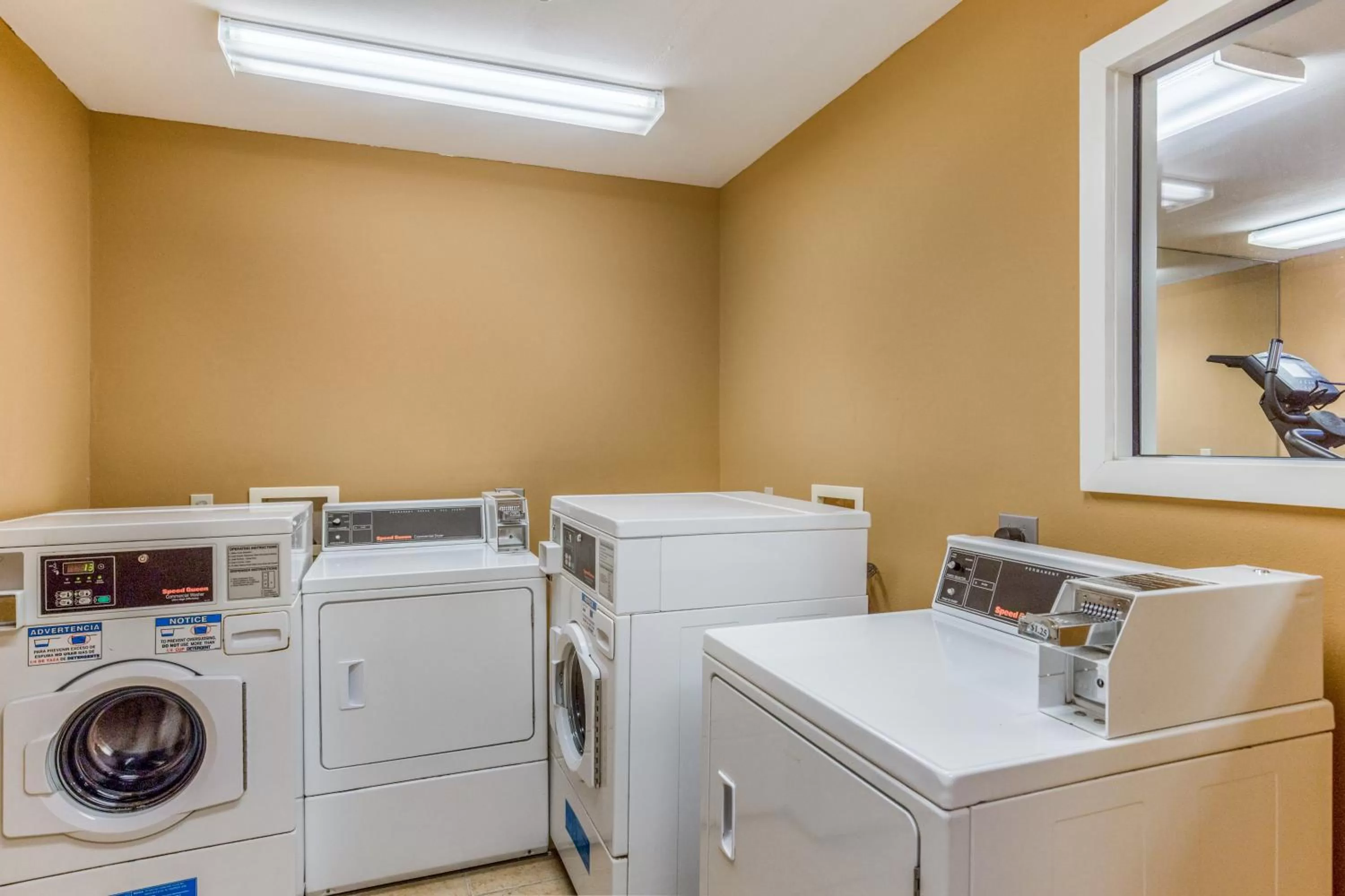 laundry in MainStay Suites Port Saint Joe South