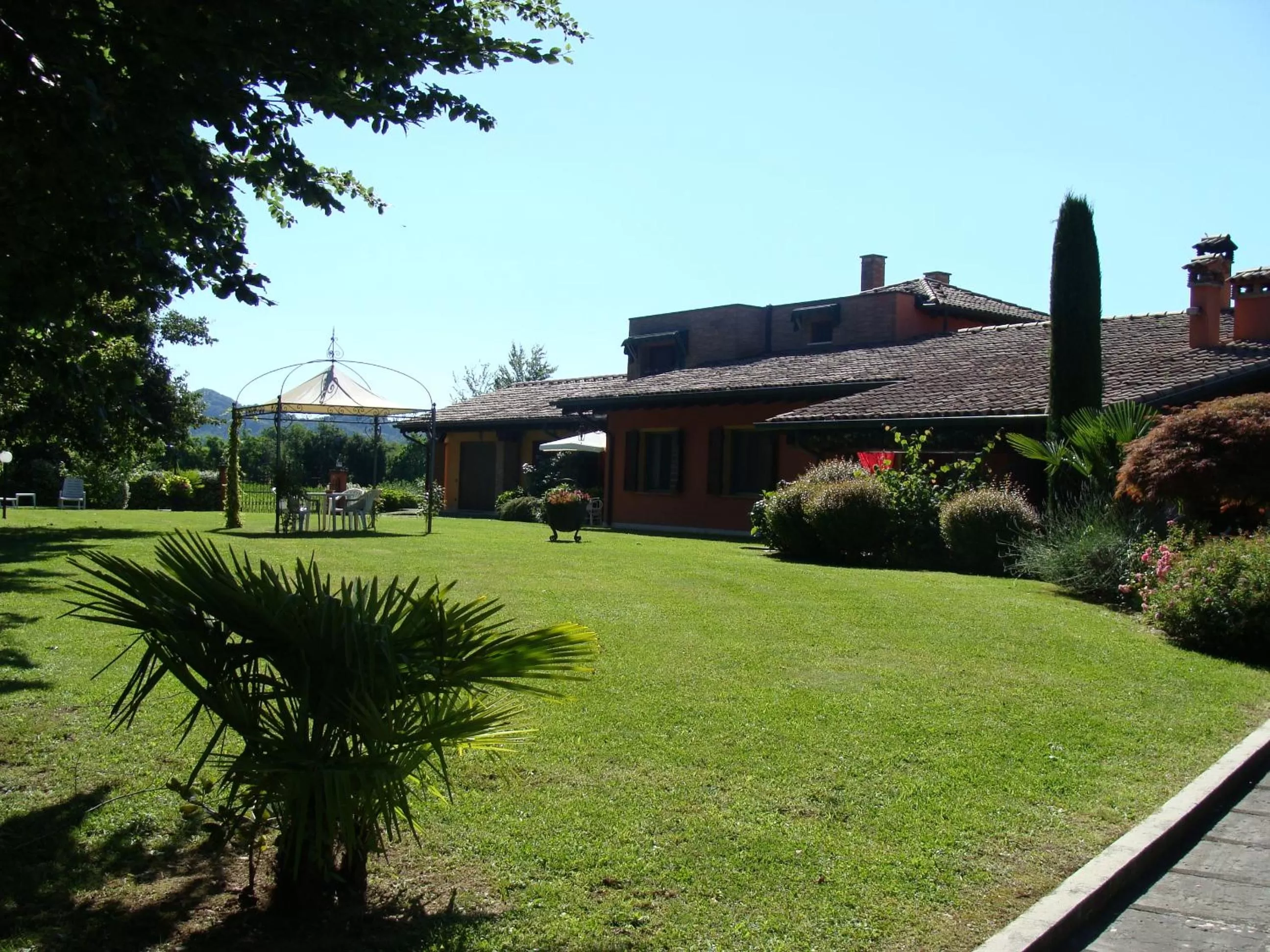 Facade/entrance, Property Building in B&B Sweet Dreams