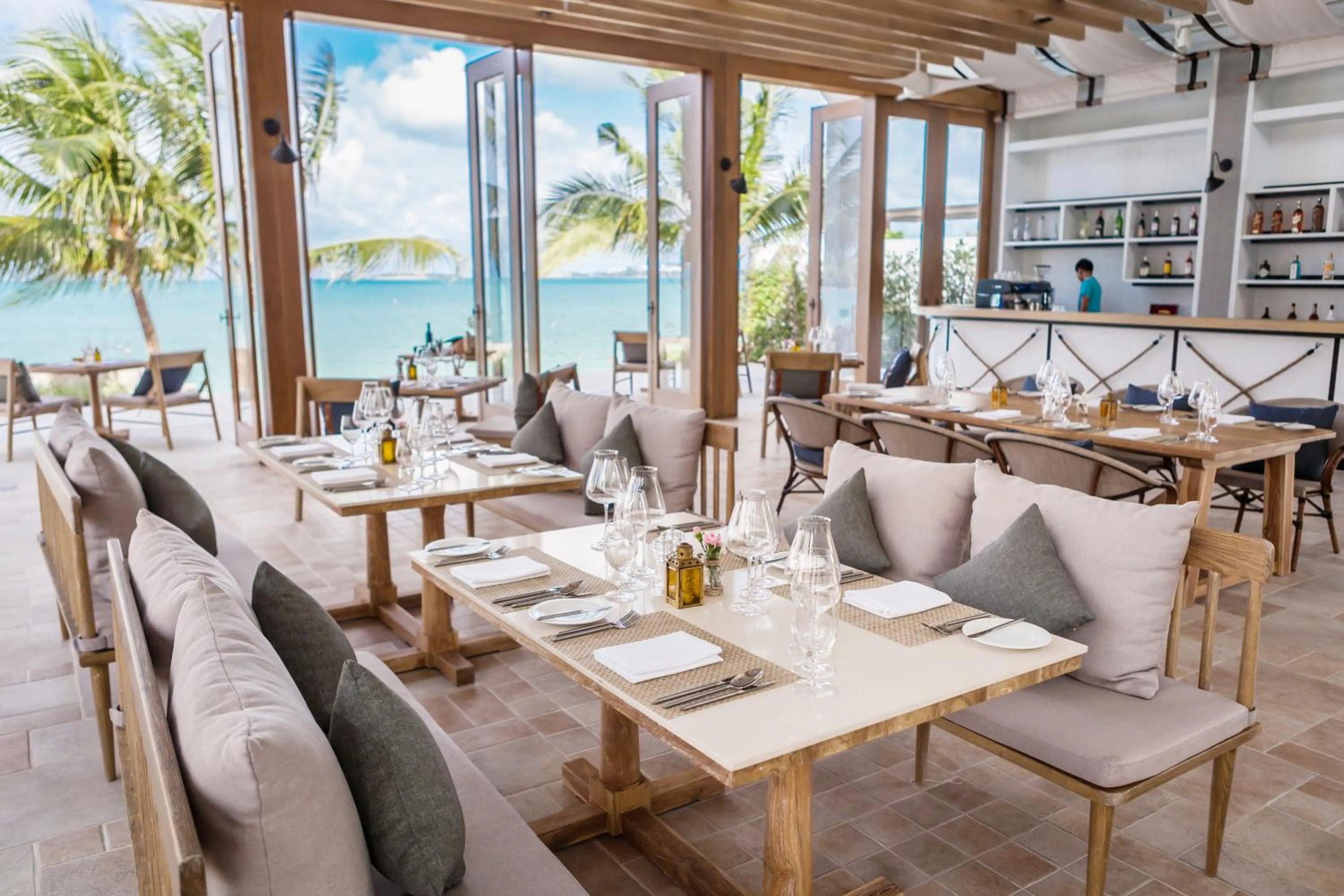 Restaurant/places to eat in Celes Samui