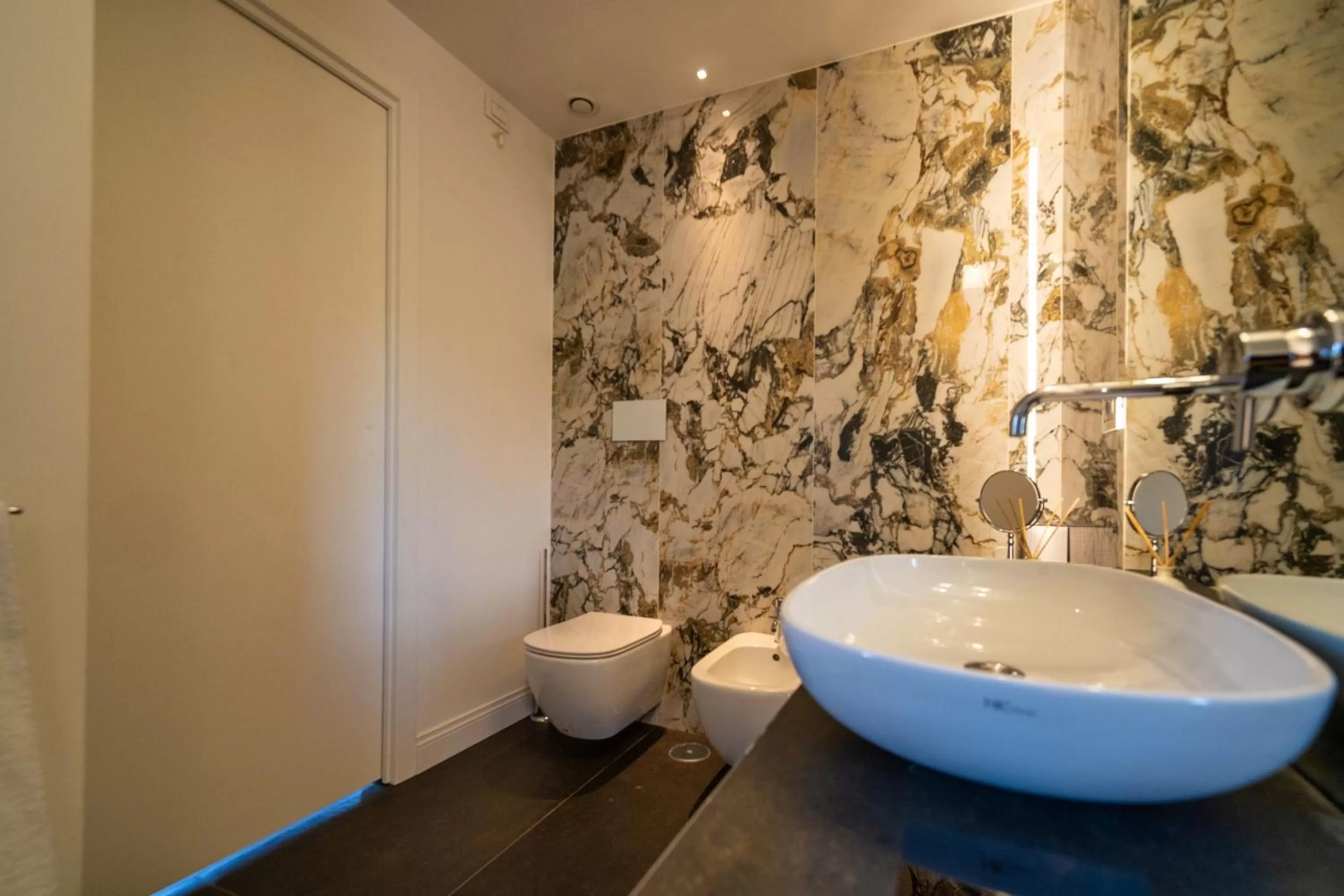 Toilet in Monastero dei Santi