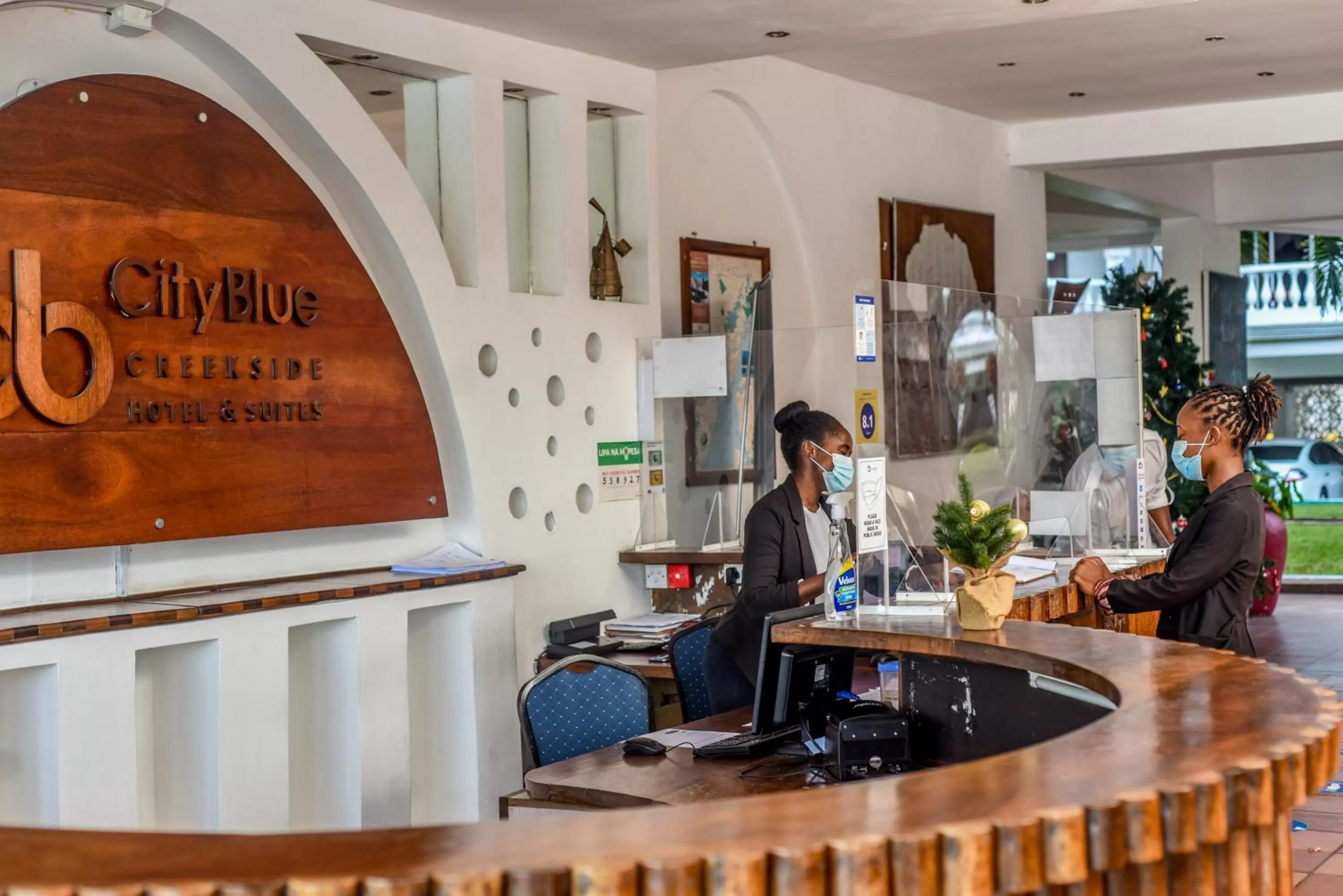 Lobby or reception in CityBlue Creekside Hotel & Suites