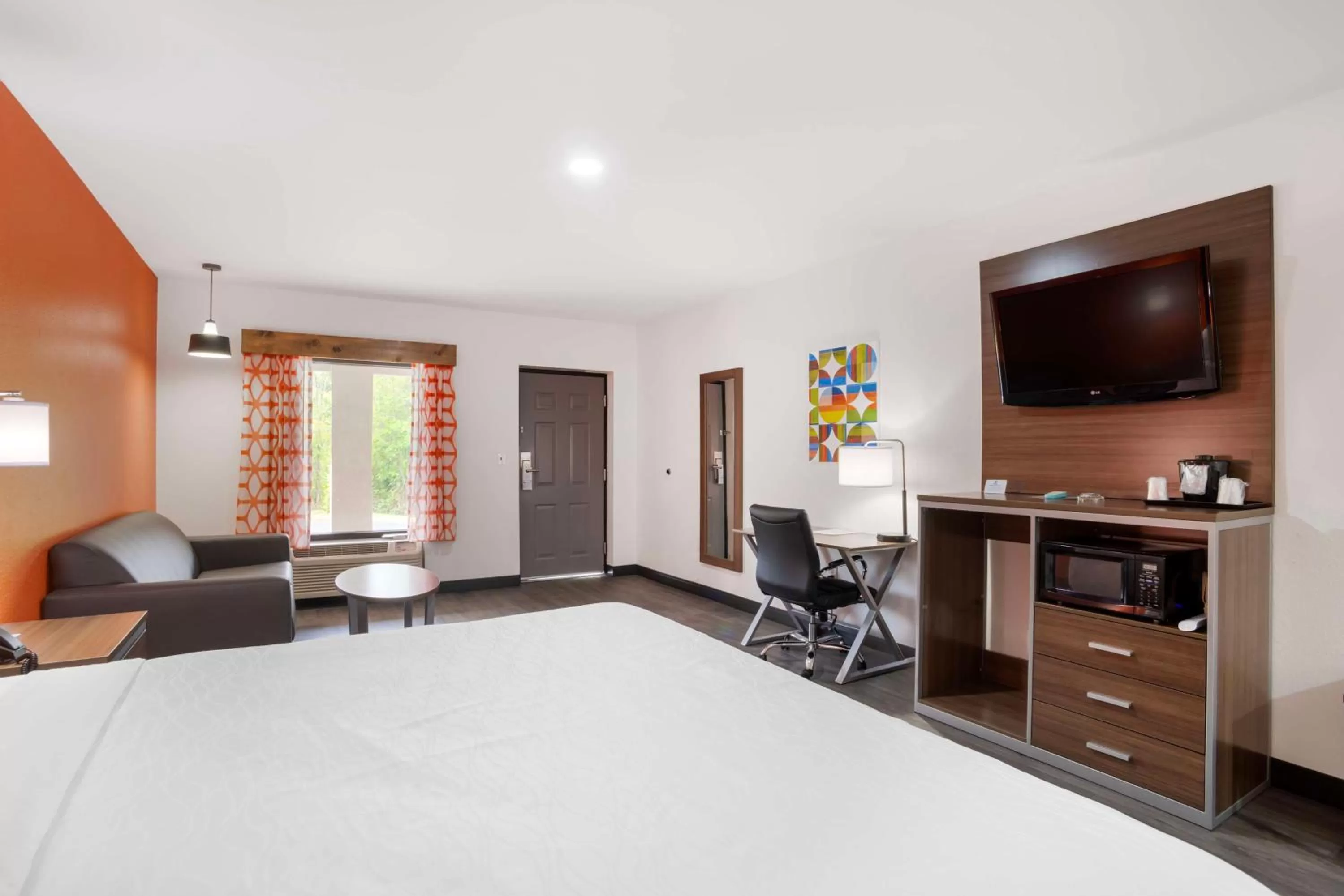 Bedroom, Bed in Best Western Statesville Inn