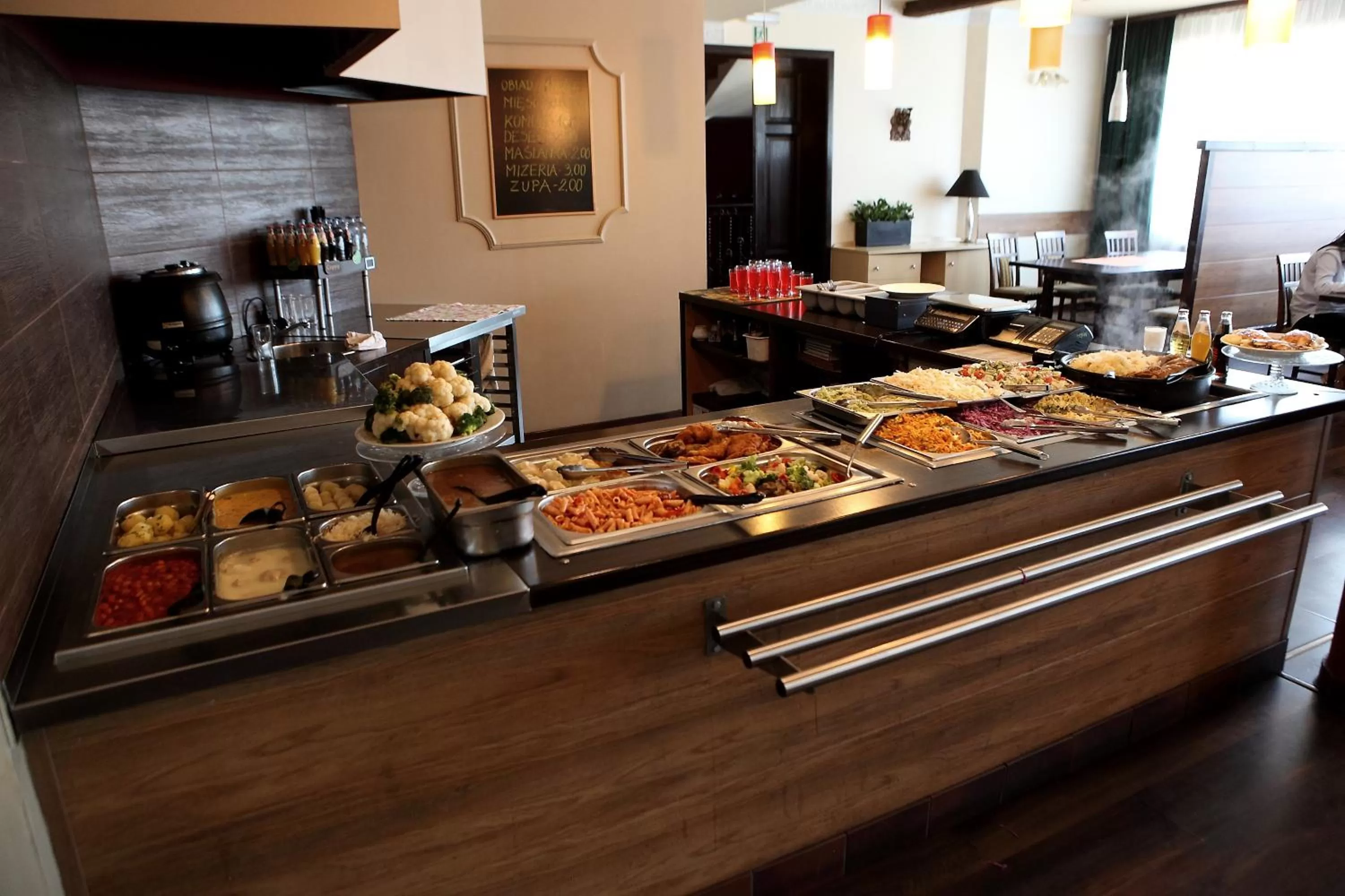 Food in Hotel Katrina