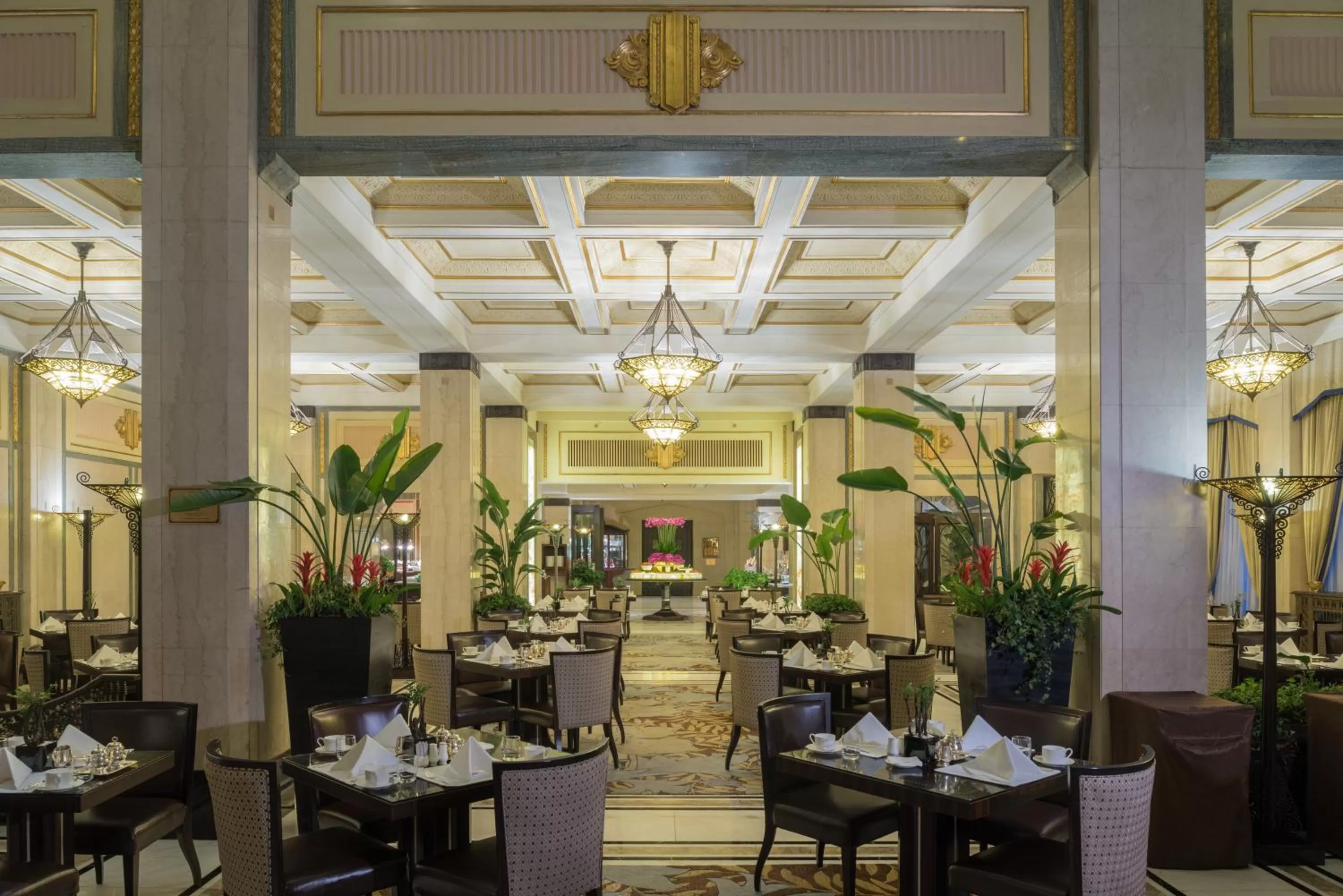 Restaurant/places to eat in Fairmont Peace Hotel on the Bund