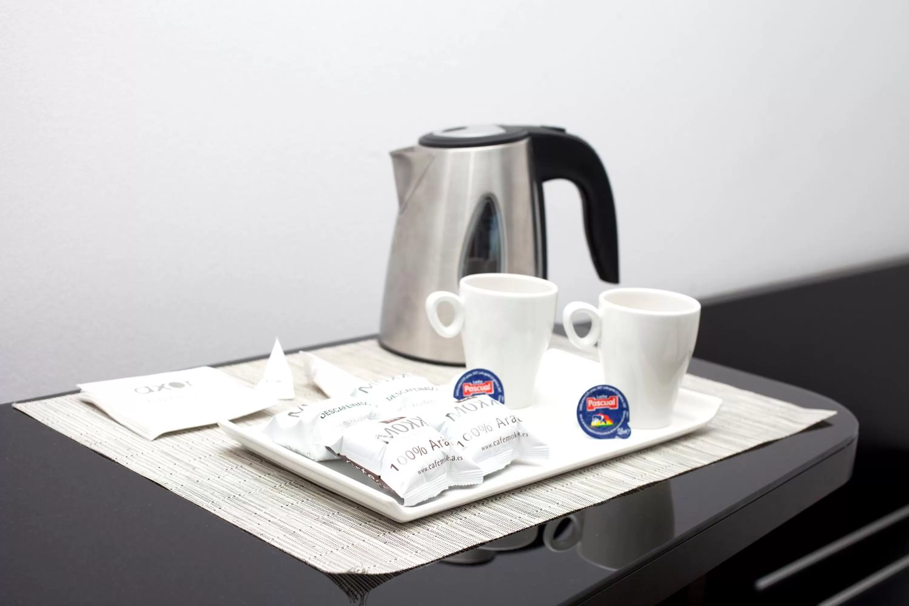 Coffee/tea facilities in Axor Feria