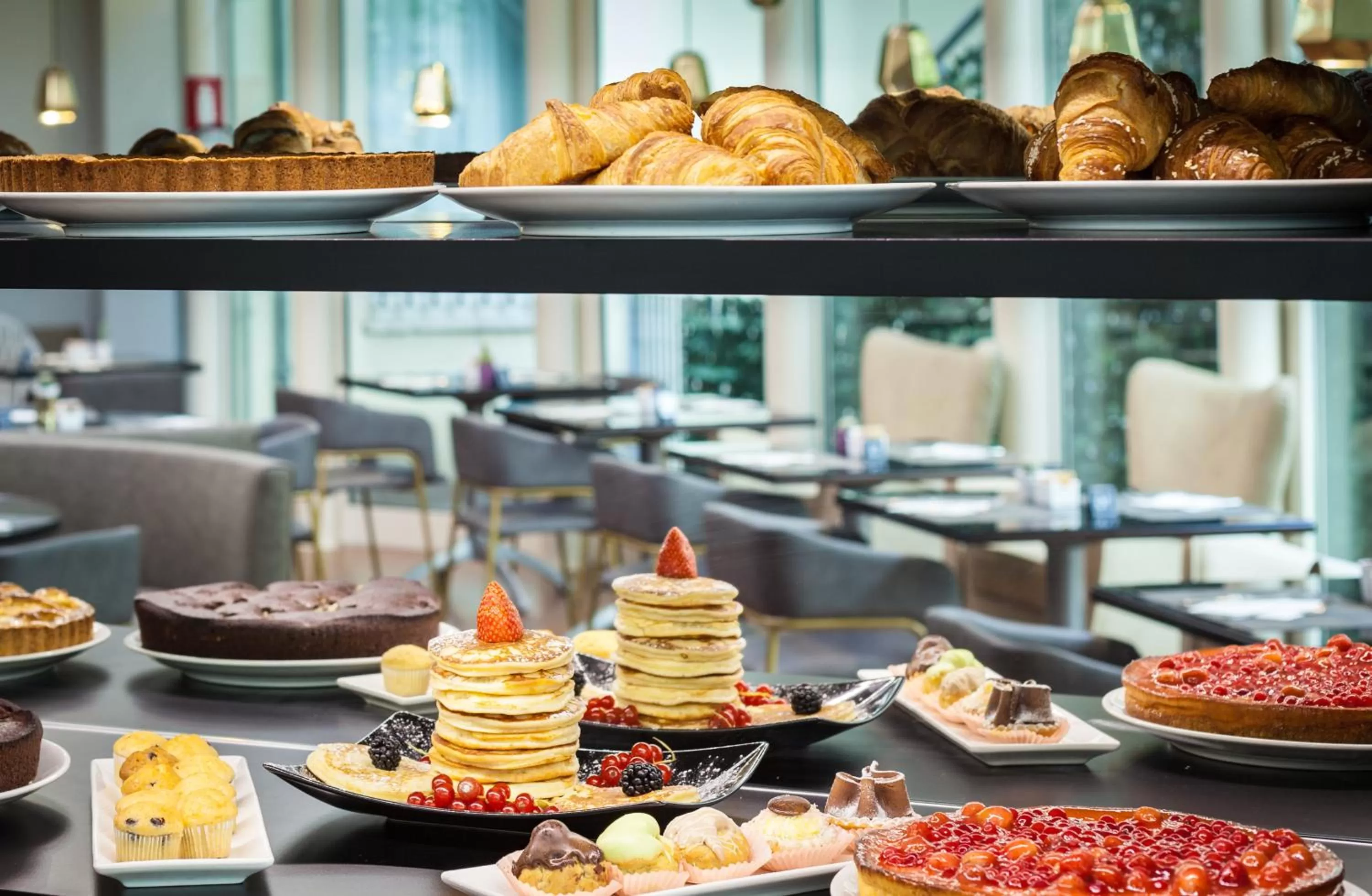 Breakfast in Holiday Inn Milan Garibaldi Station by IHG
