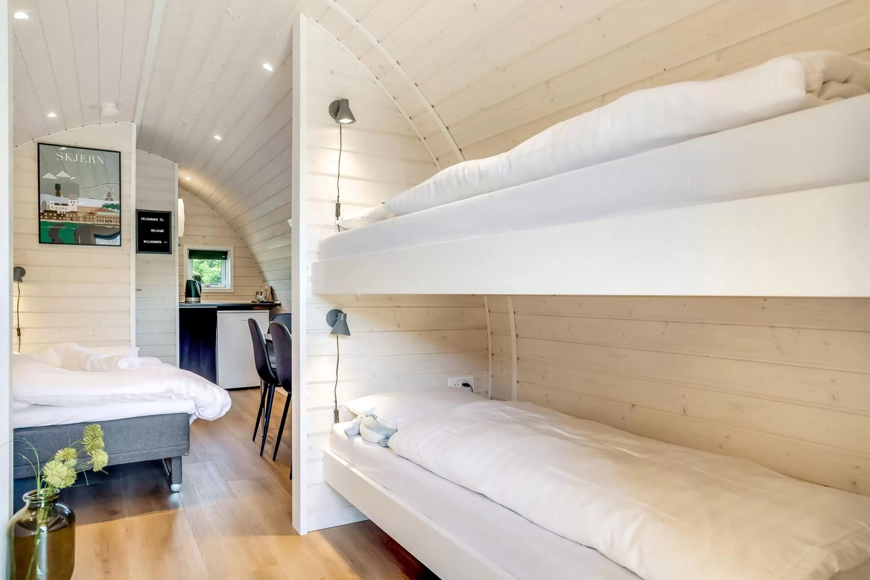 Photo of the whole room, Bed in Danhostel Skjern