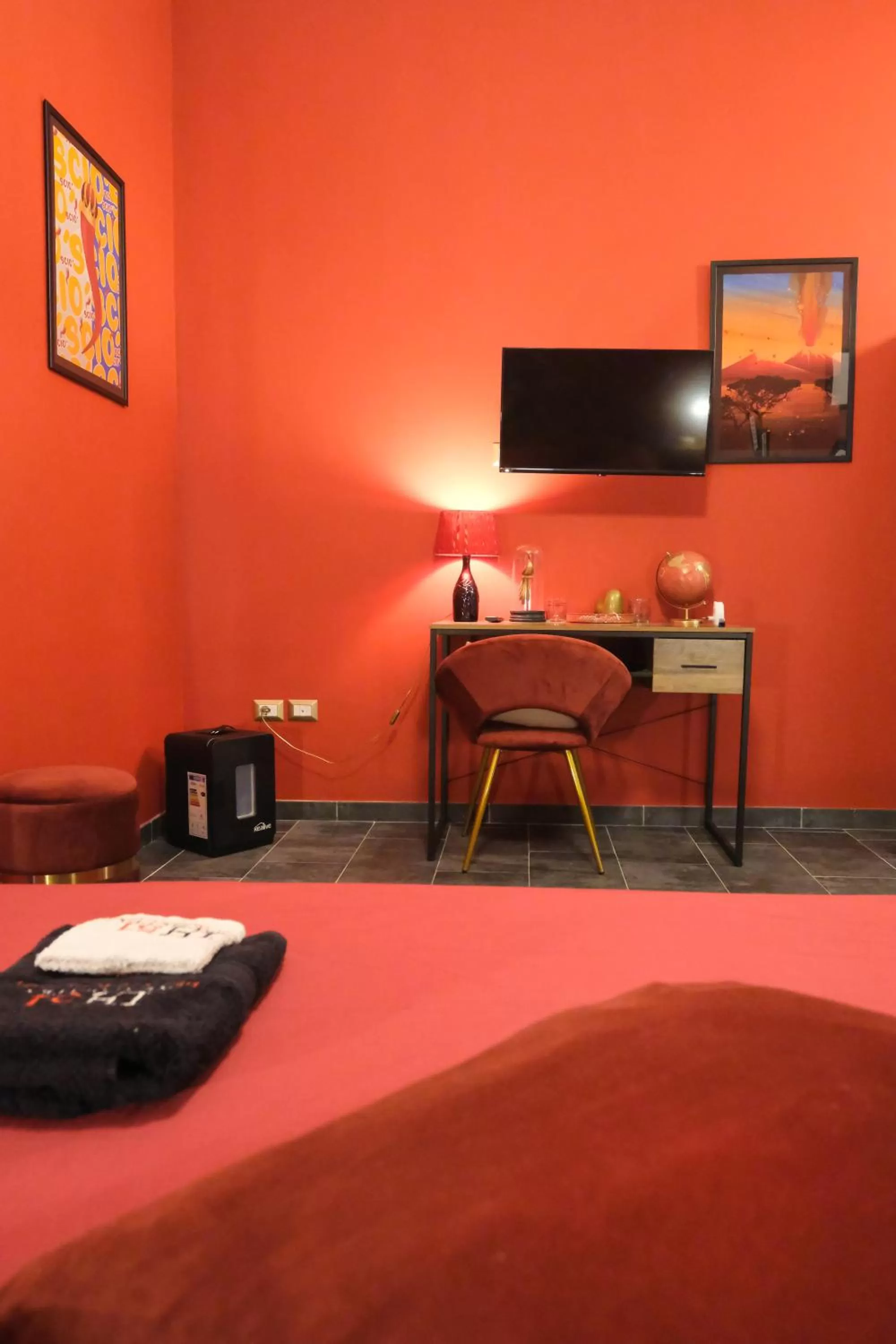 Bedroom in LH51 Rooms