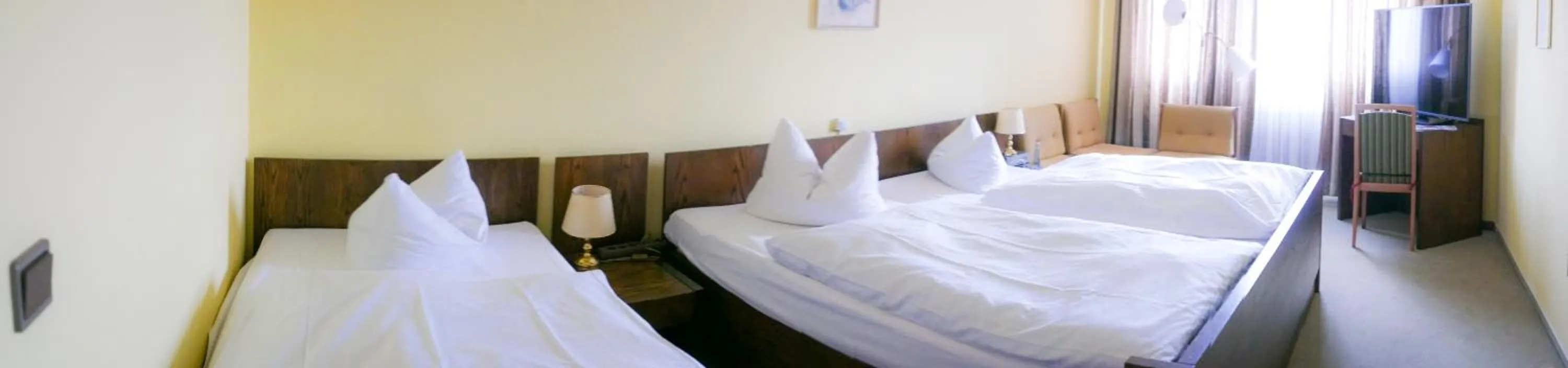 Bedroom, Bed in Hotel Oronto