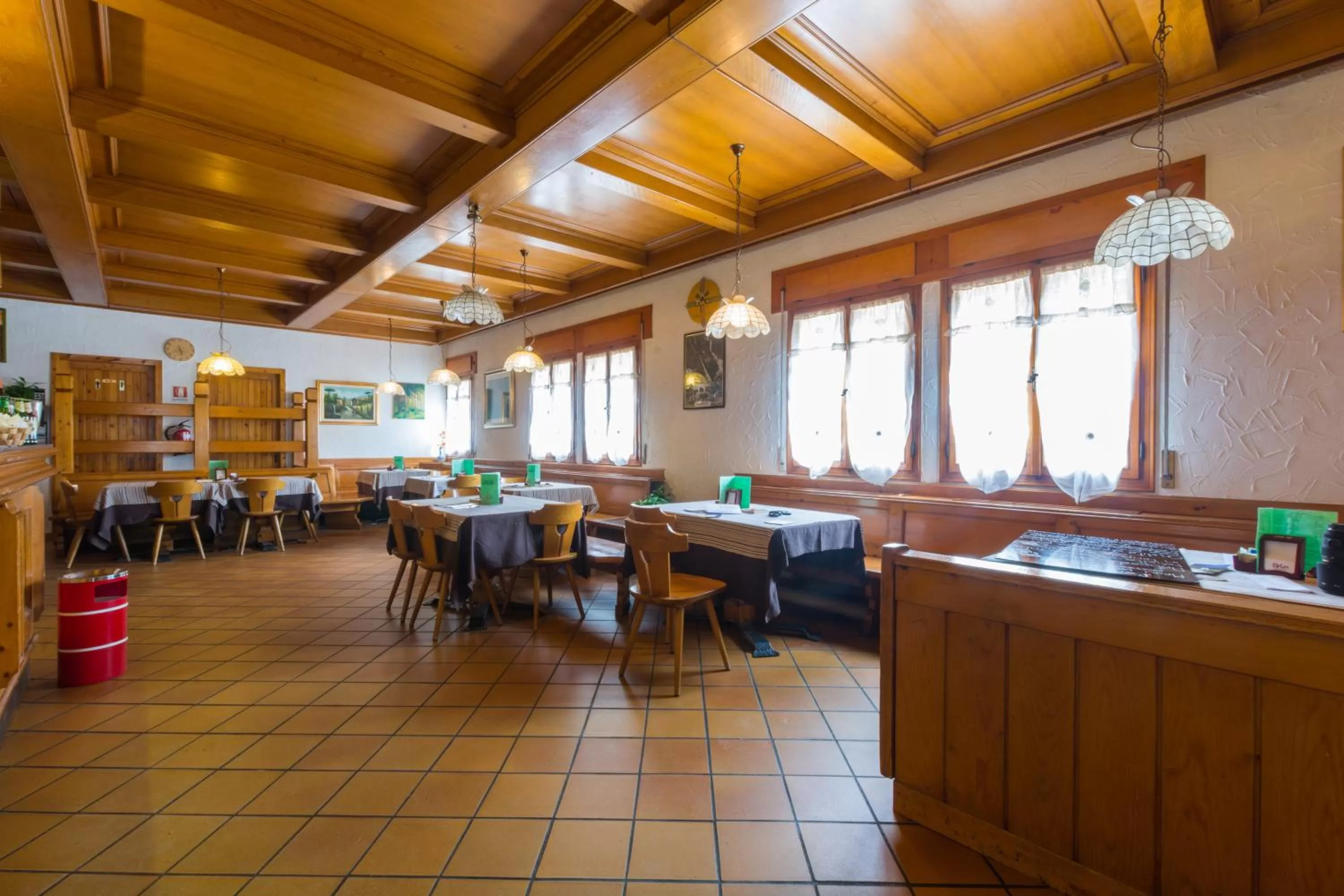 Restaurant/Places to Eat in Albergo Dalla Mena