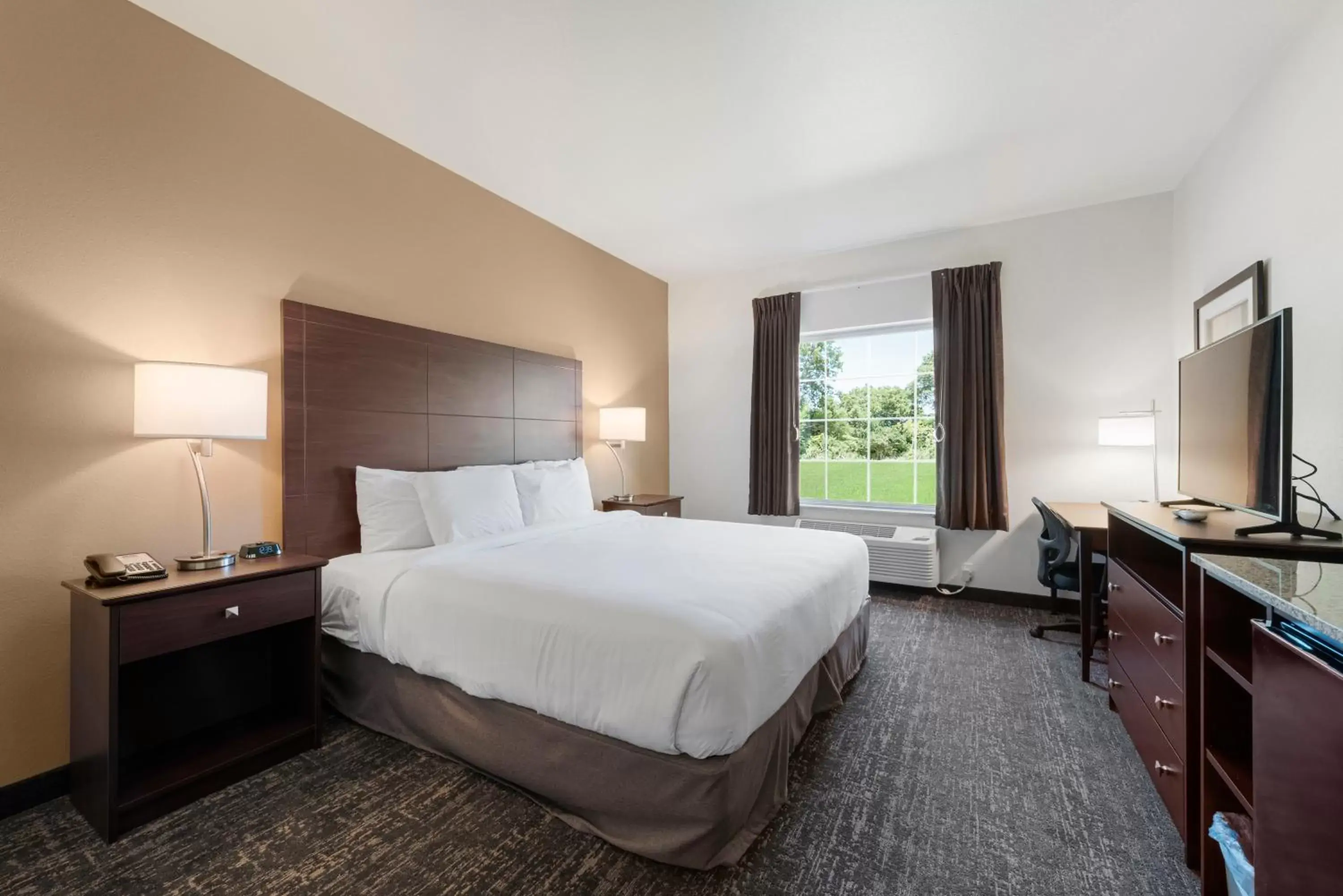 Studio - Disability Access in Cobblestone Hotel & Suites - Urbana Studio - Disability Access in Cobblestone Hotel & Suites - Urbana