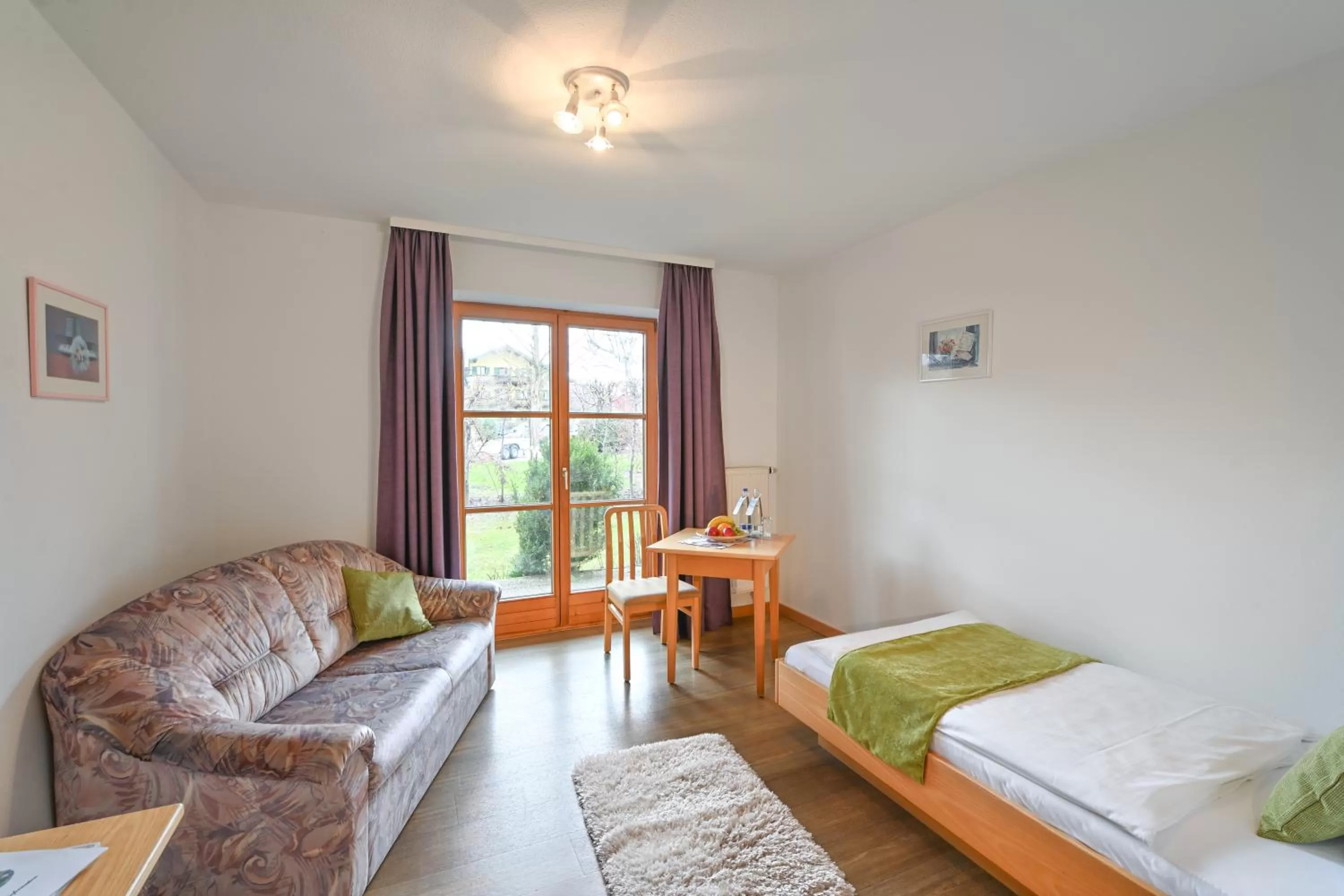 Staff in Gasthaus - Hotel Alt Fürstätt