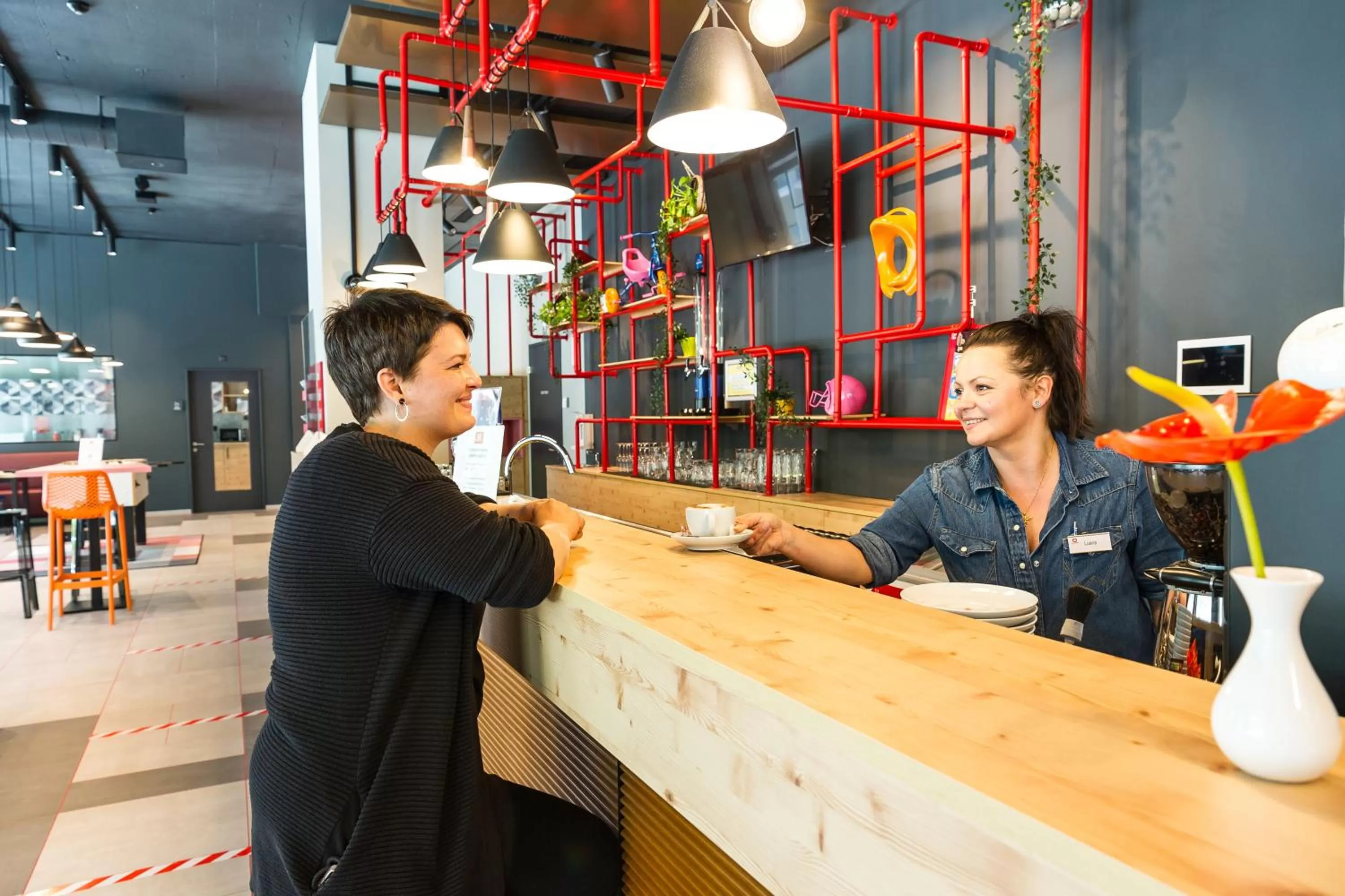 Lounge or bar in MEININGER Hotel Zürich Greencity