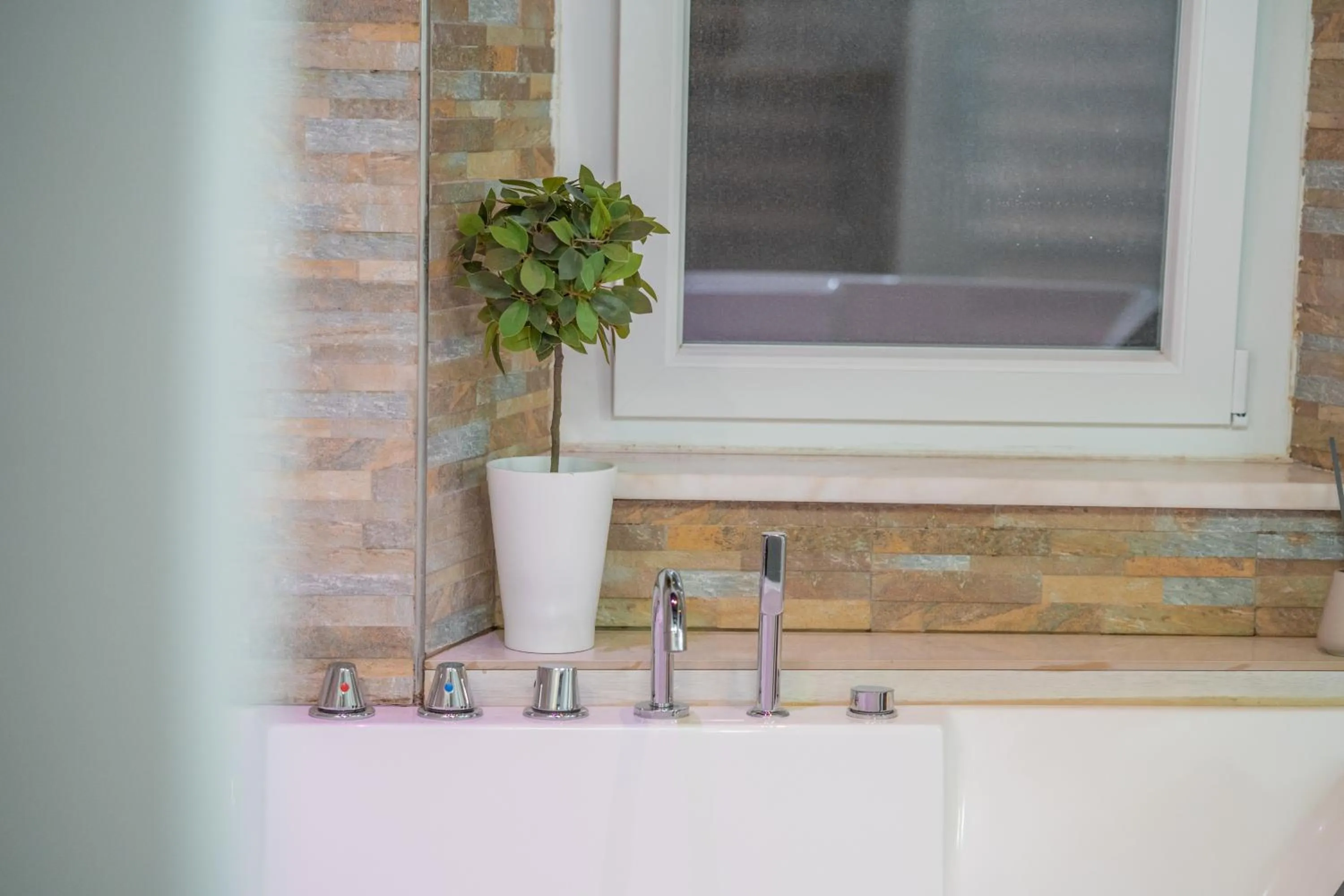 Decorative detail in iRooms - Spanish Steps