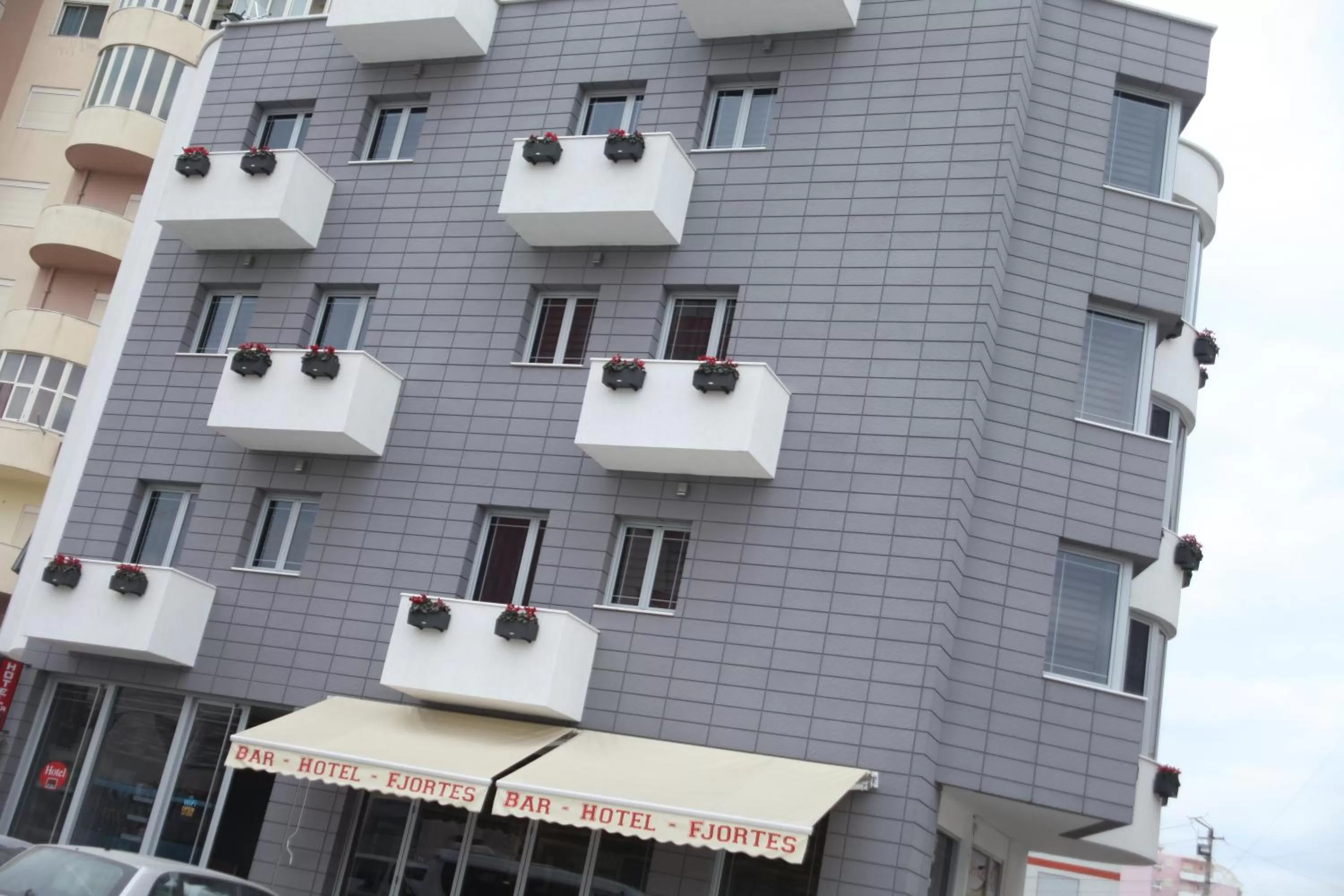 Property building in Fjortes Hotel