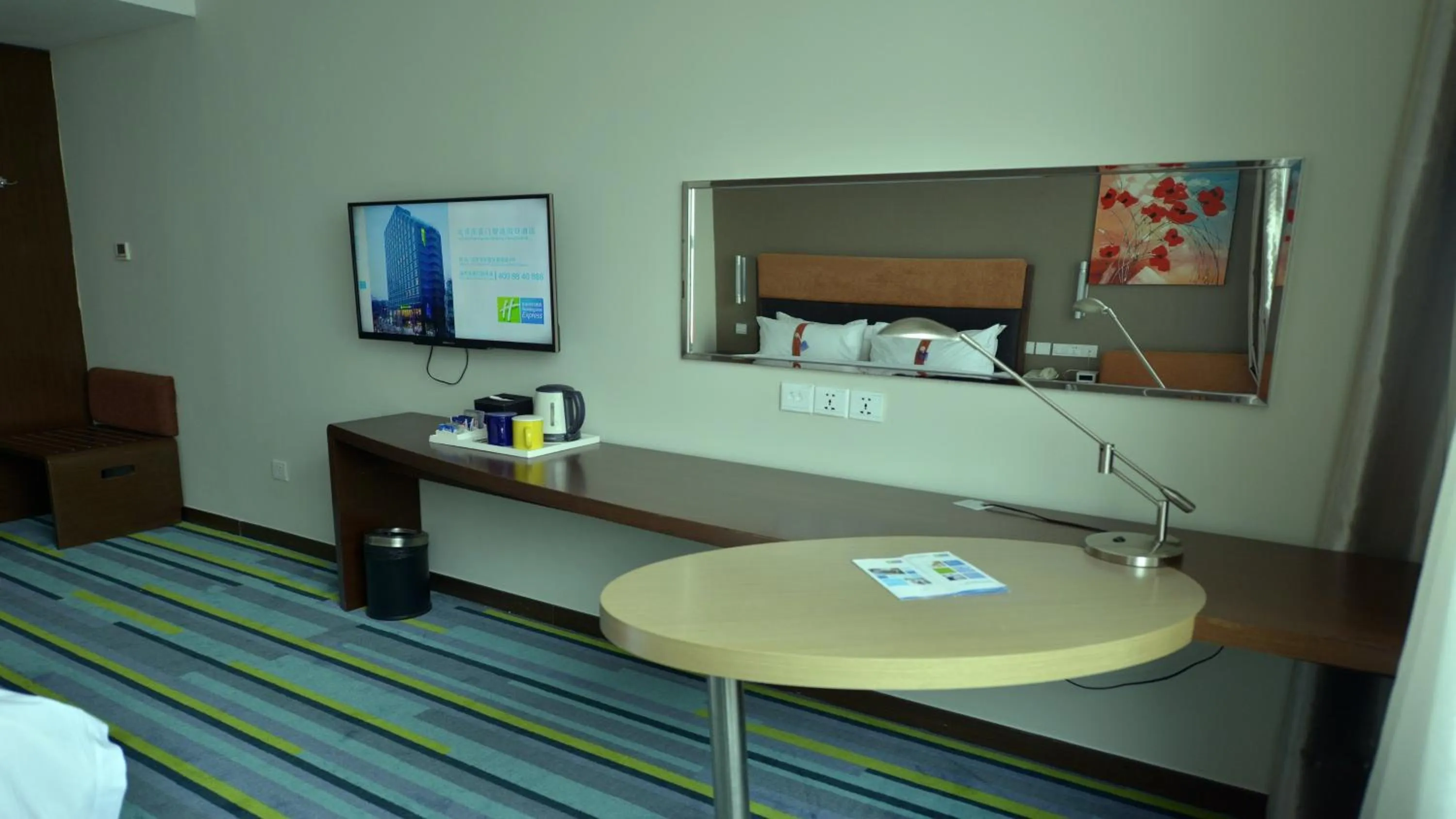 Photo of the whole room in Holiday Inn Express Weihai Hi-Tech Zone by IHG