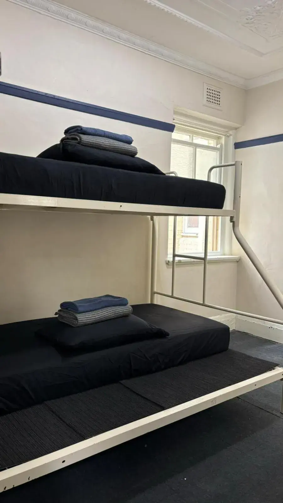 Bunk Bed in Sydney Central Backpackers Bunk Bed in Sydney Central Backpackers
