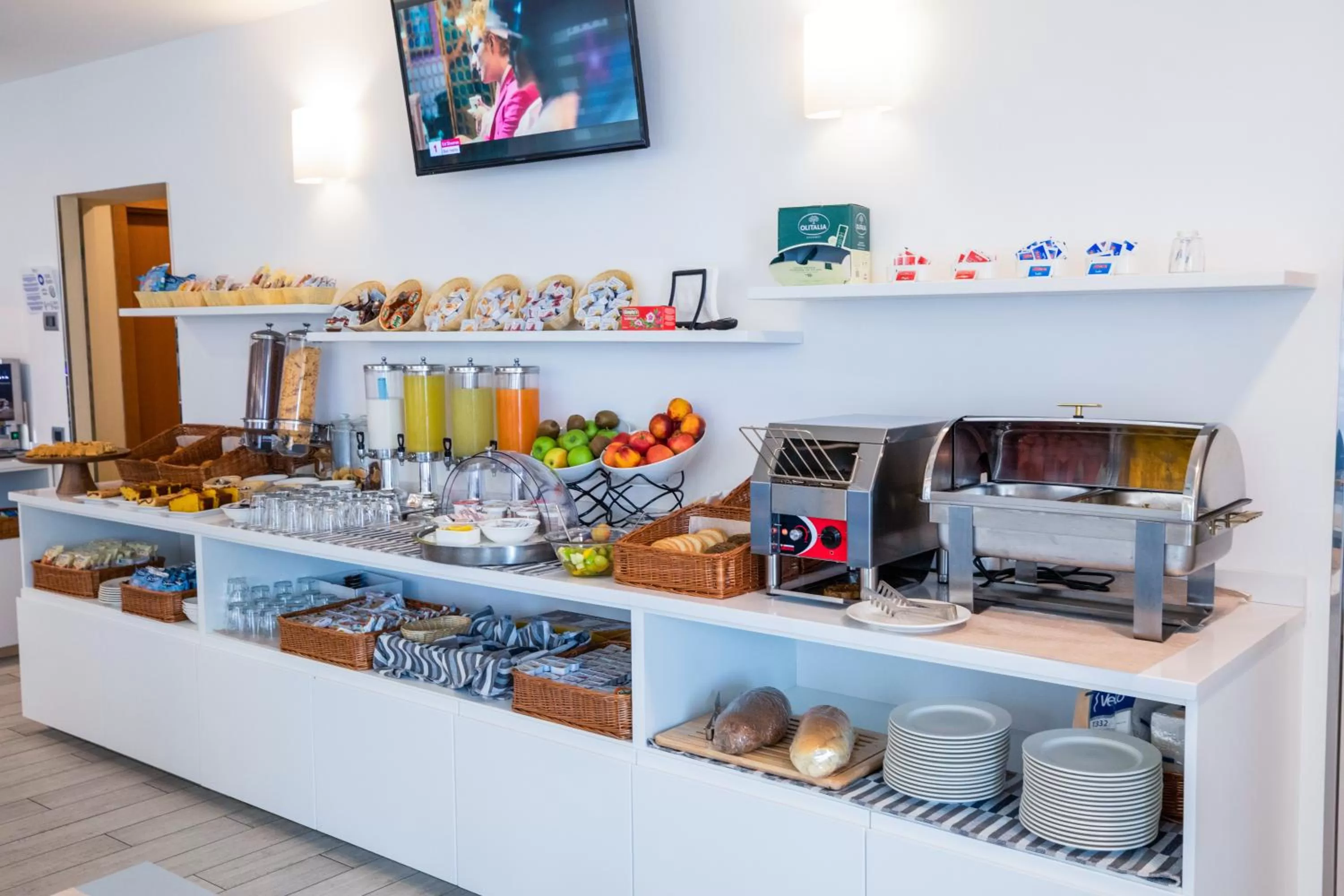 Food and drinks in Hotel Gabbiano