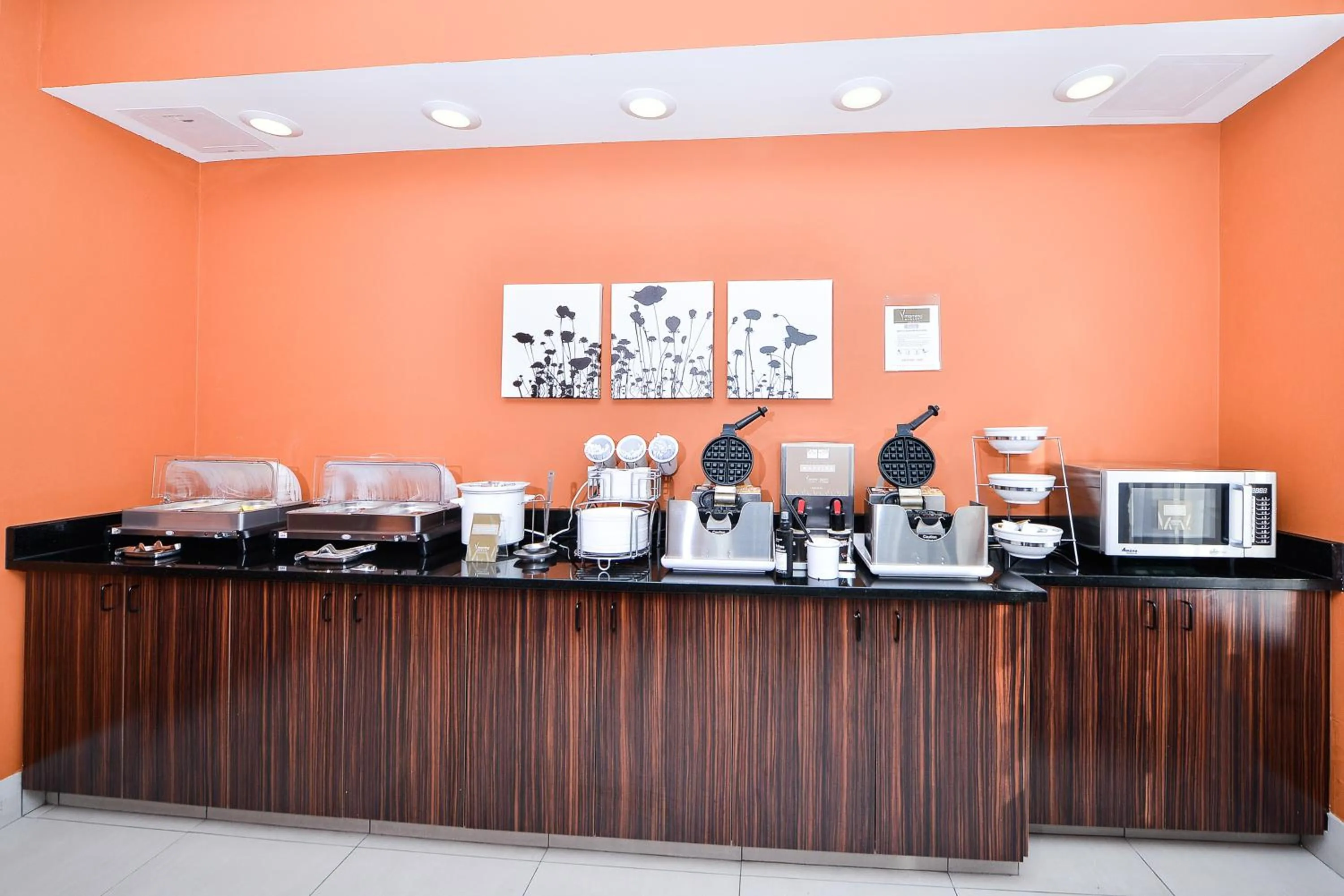 American breakfast in Sleep Inn & Suites Austin – Tech Center