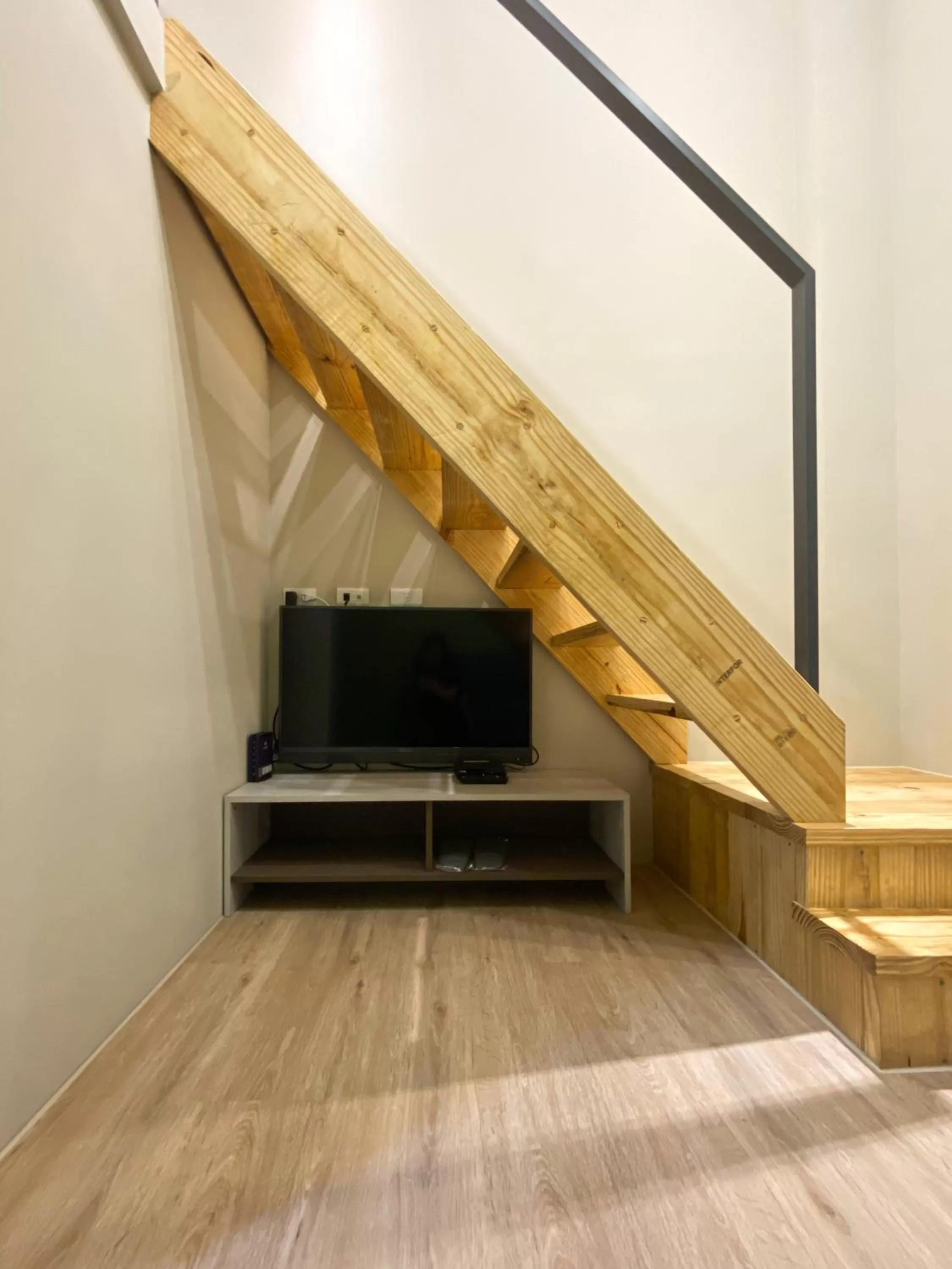 TV and multimedia in 想想旅居 Allegro Hostel