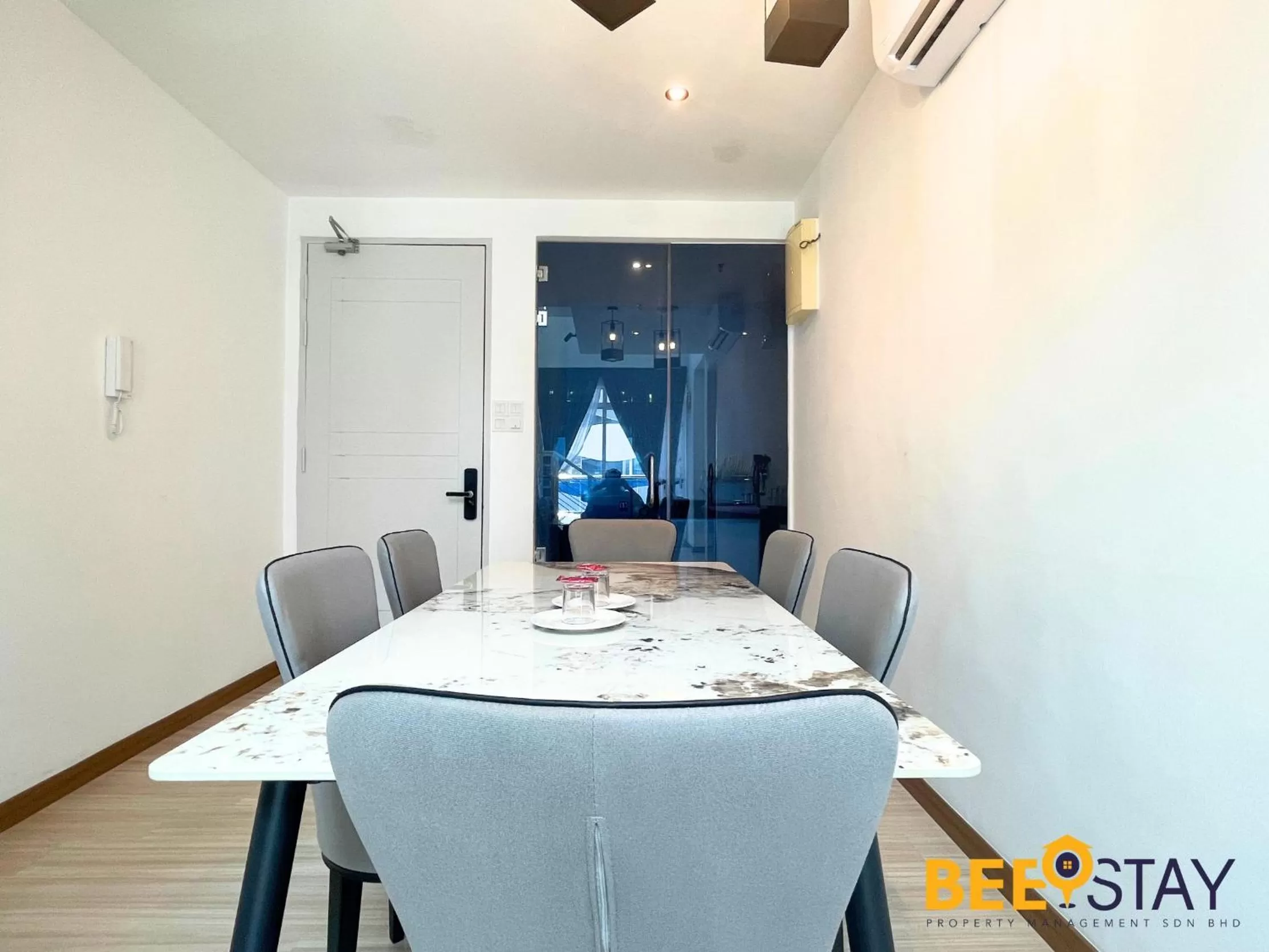 Dining Area in The Wave Suites Melaka by BEESTAY