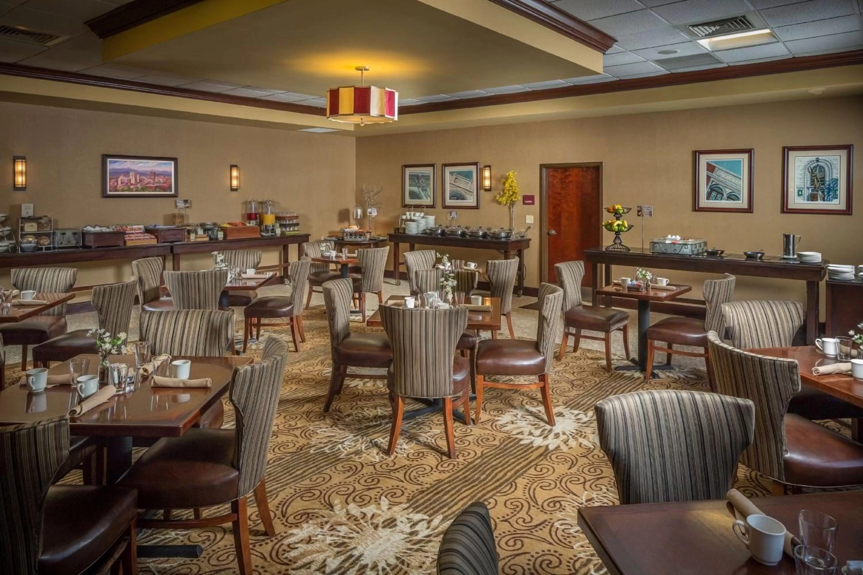 Restaurant/places to eat in DoubleTree by Hilton Biltmore/Asheville