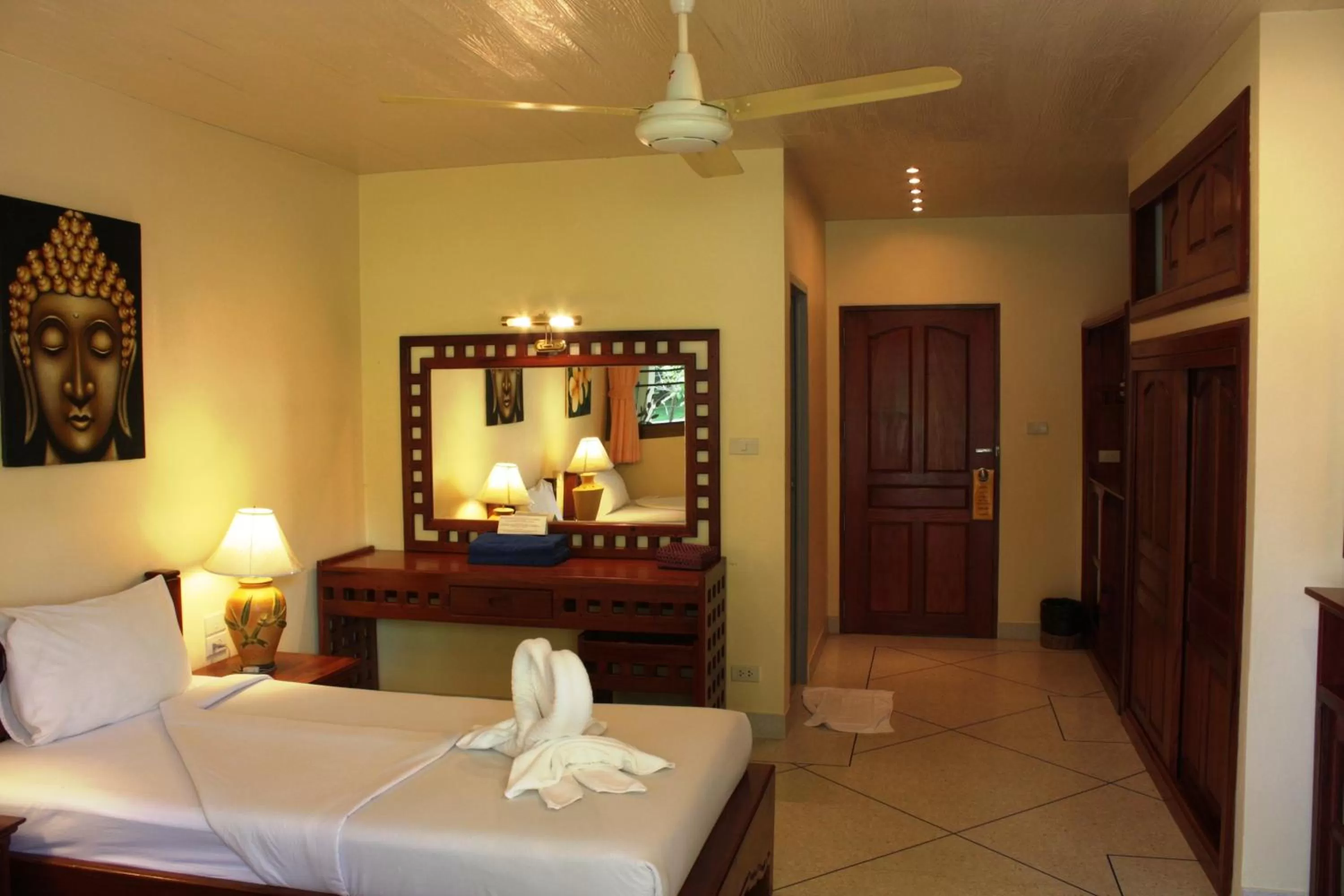 Decorative detail, Bed in Top Resort