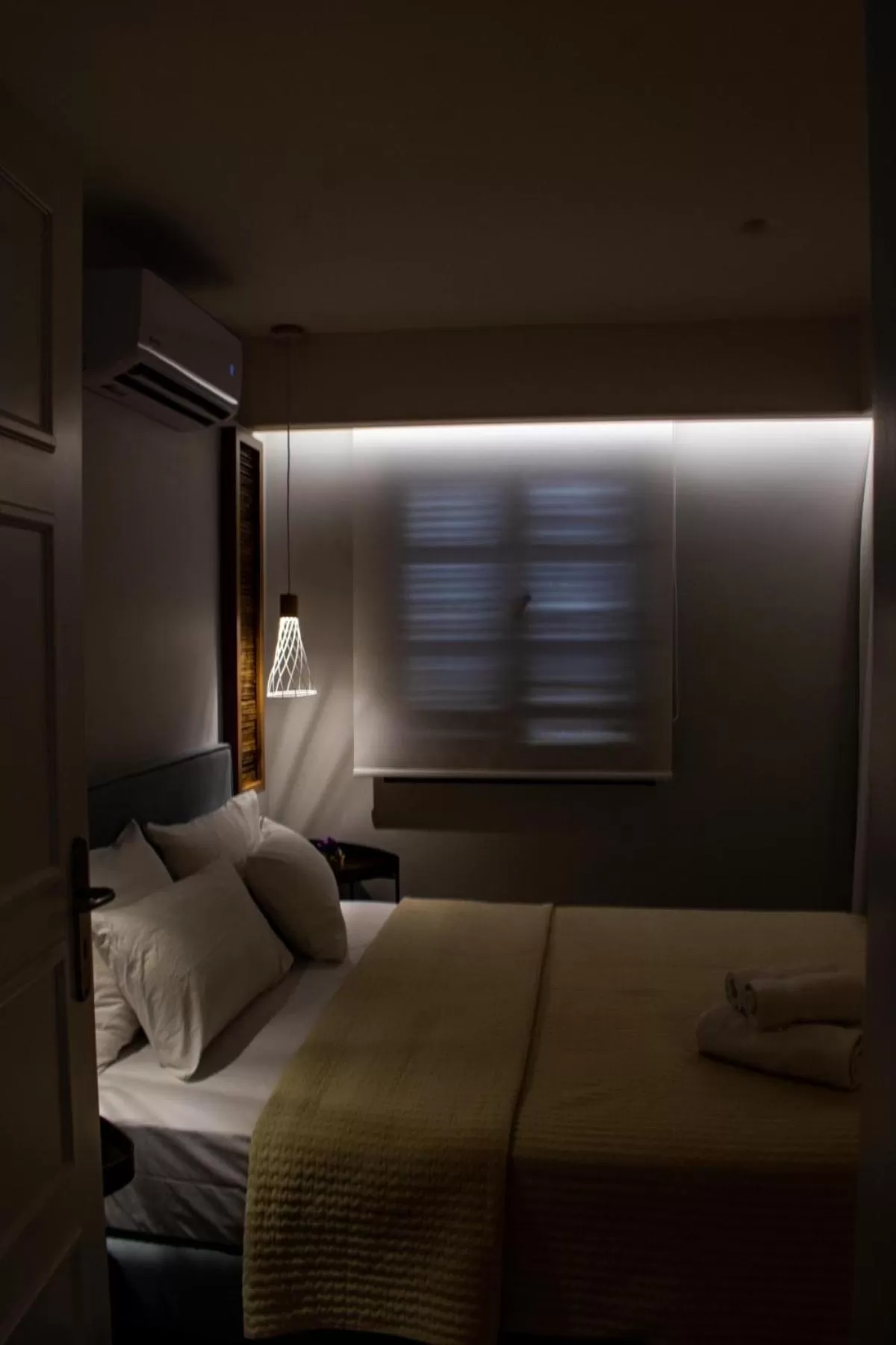 Bed in Ikaros Art Hotel