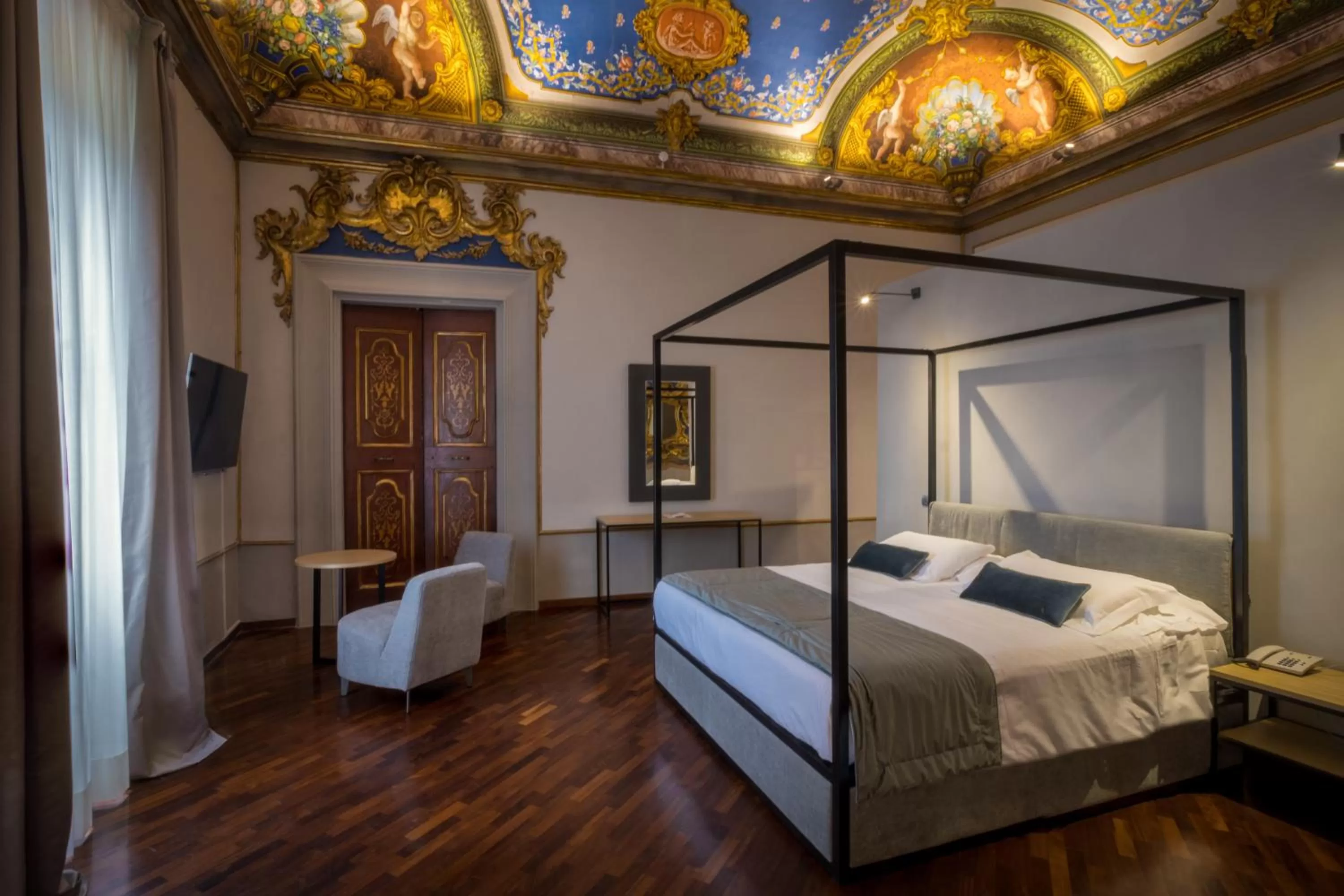 Bed in Bosone Palace