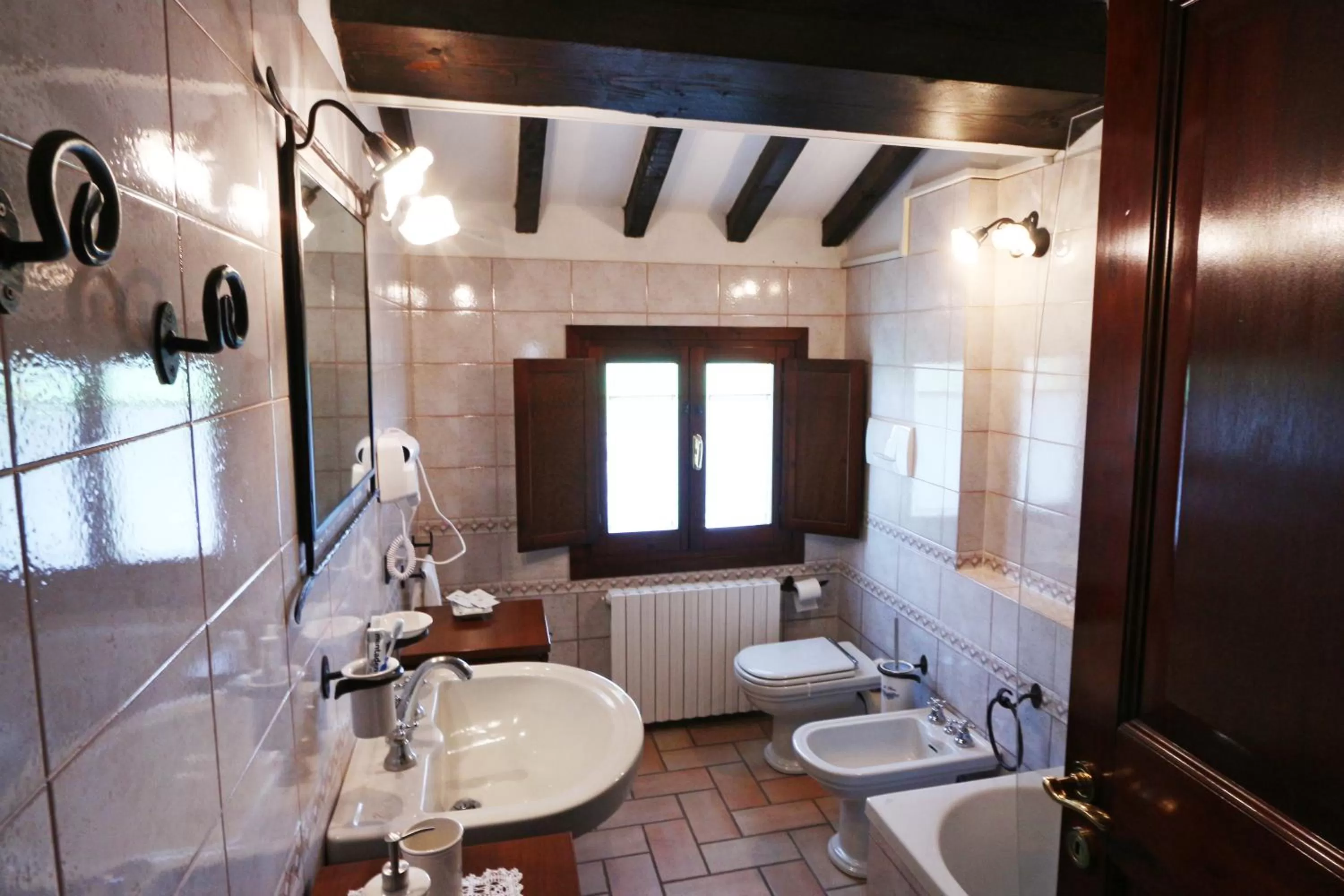 Bathroom in B&B Le Noci di Feo