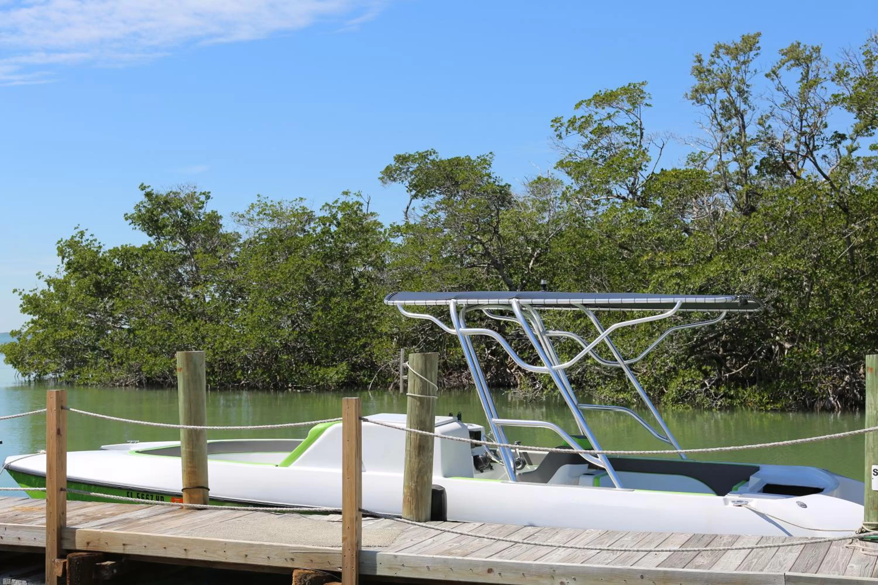 Day in Gilbert's Resort & Marina