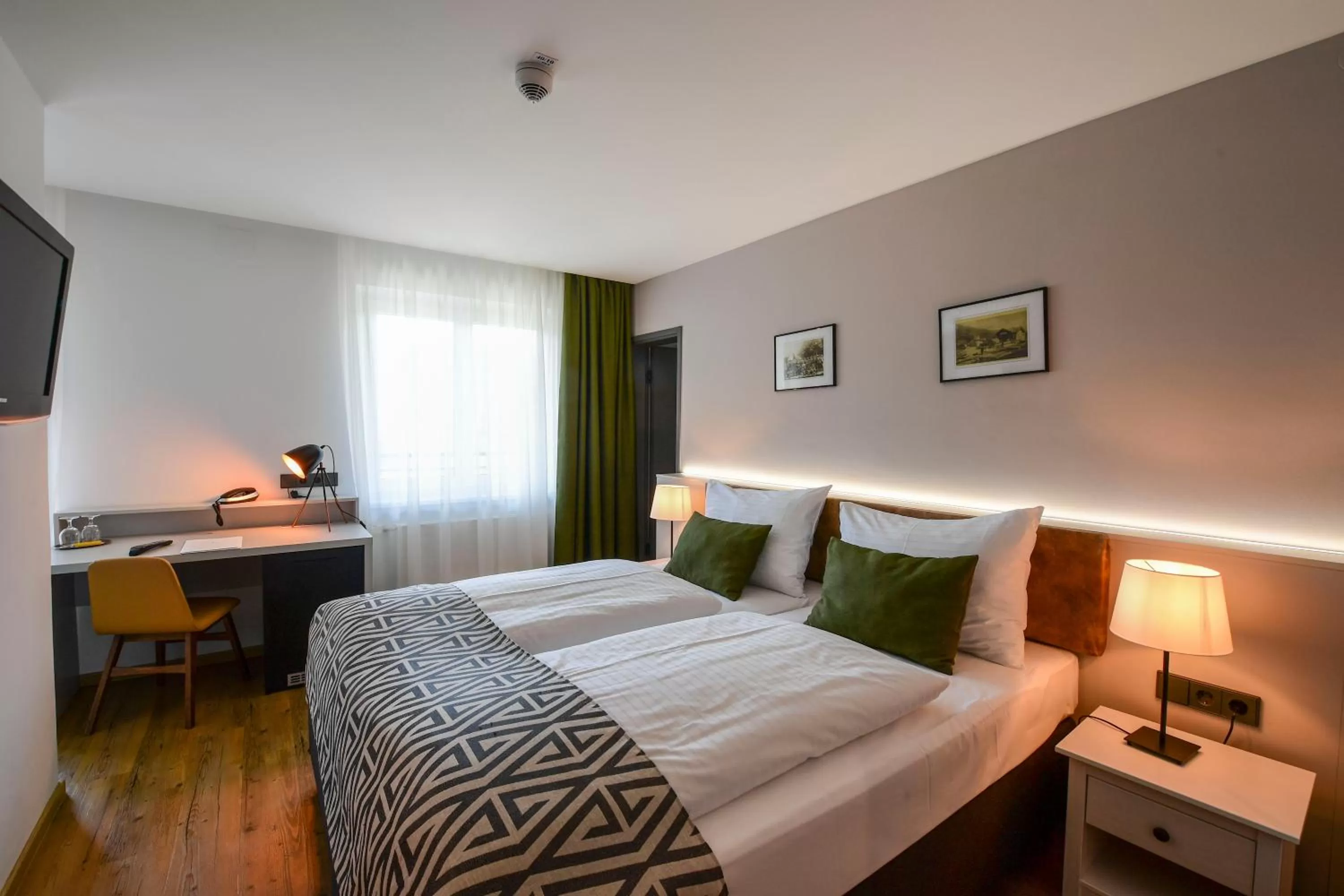 Bedroom, Bed in Hotel Alpenblick Kreischberg