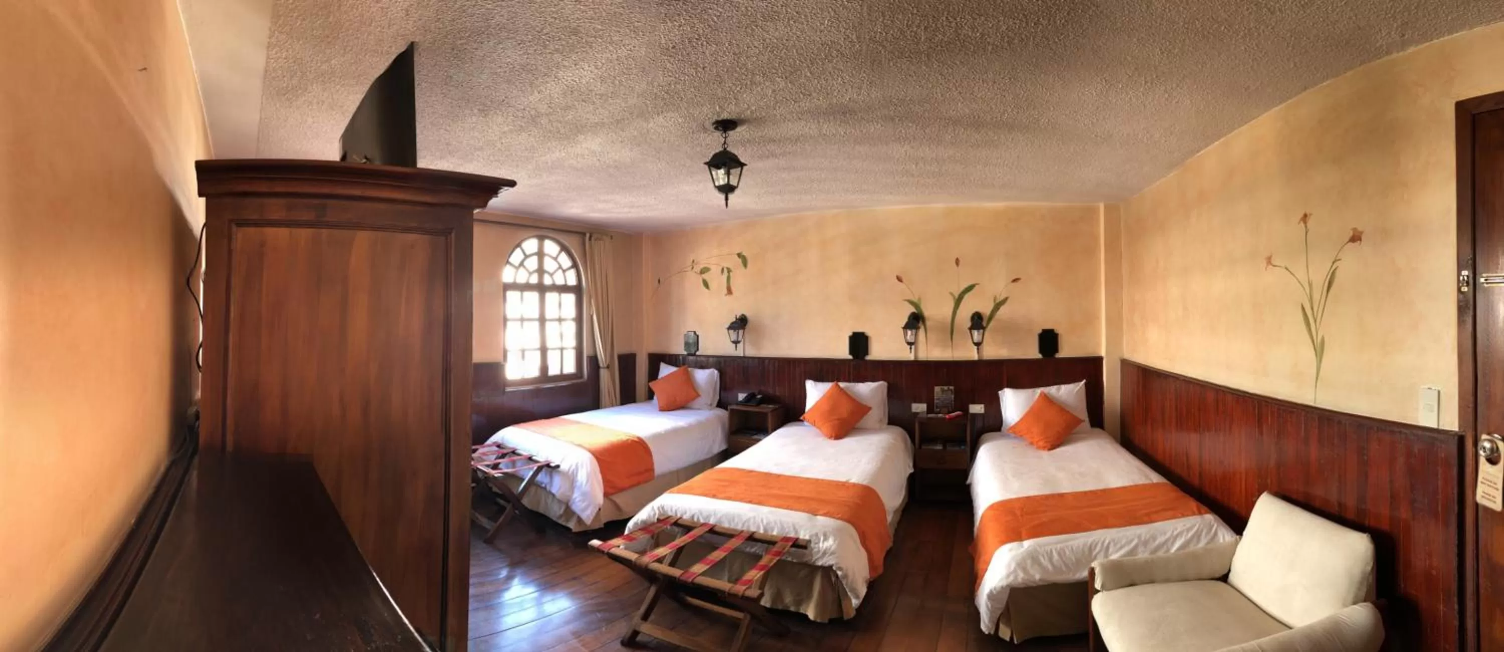 Standard Triple Room in Kitu Hotel